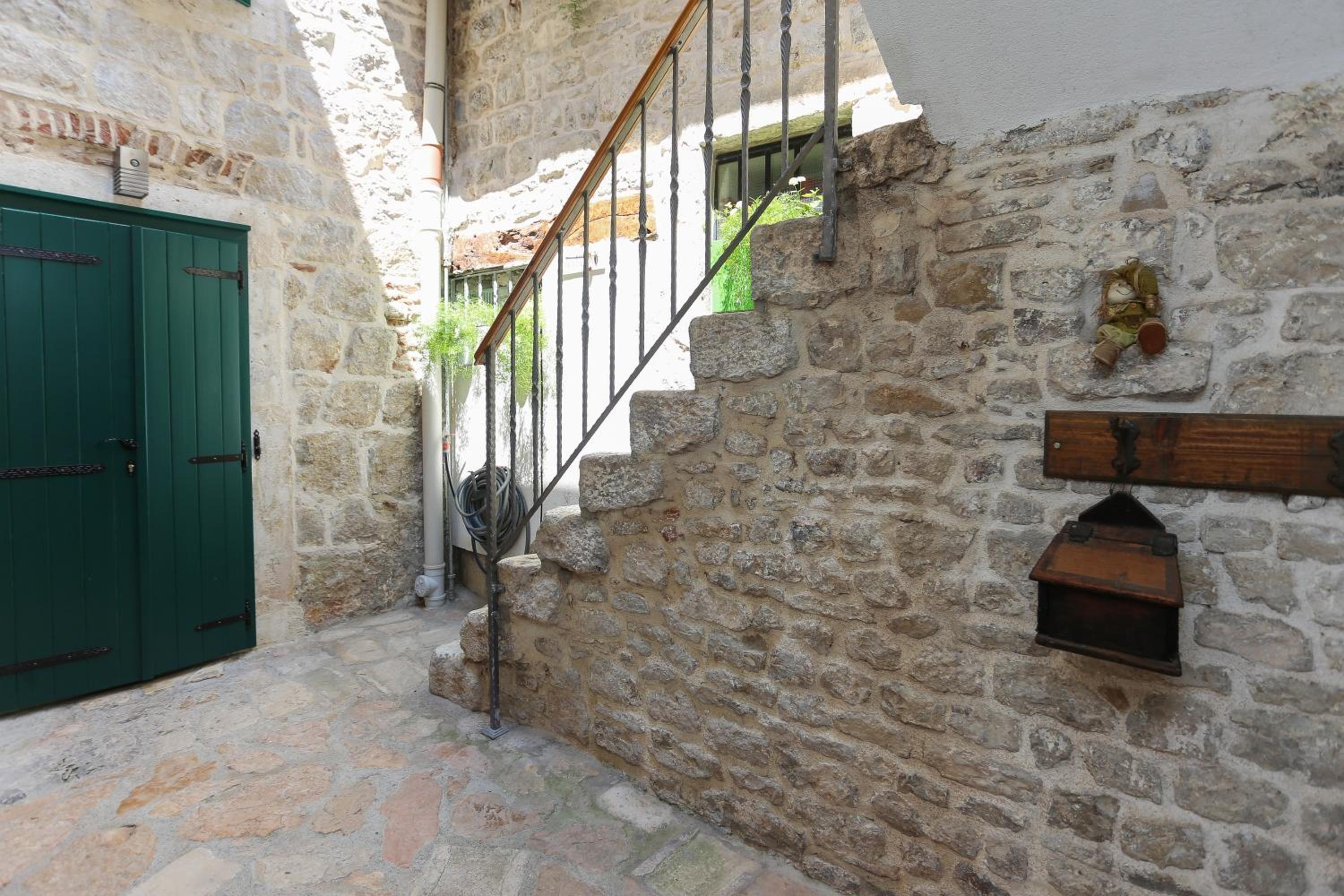 Apartments Salvezani
