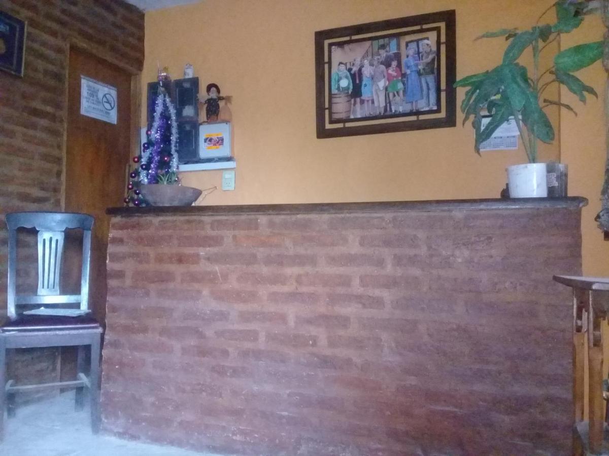 La Linda Vecindad