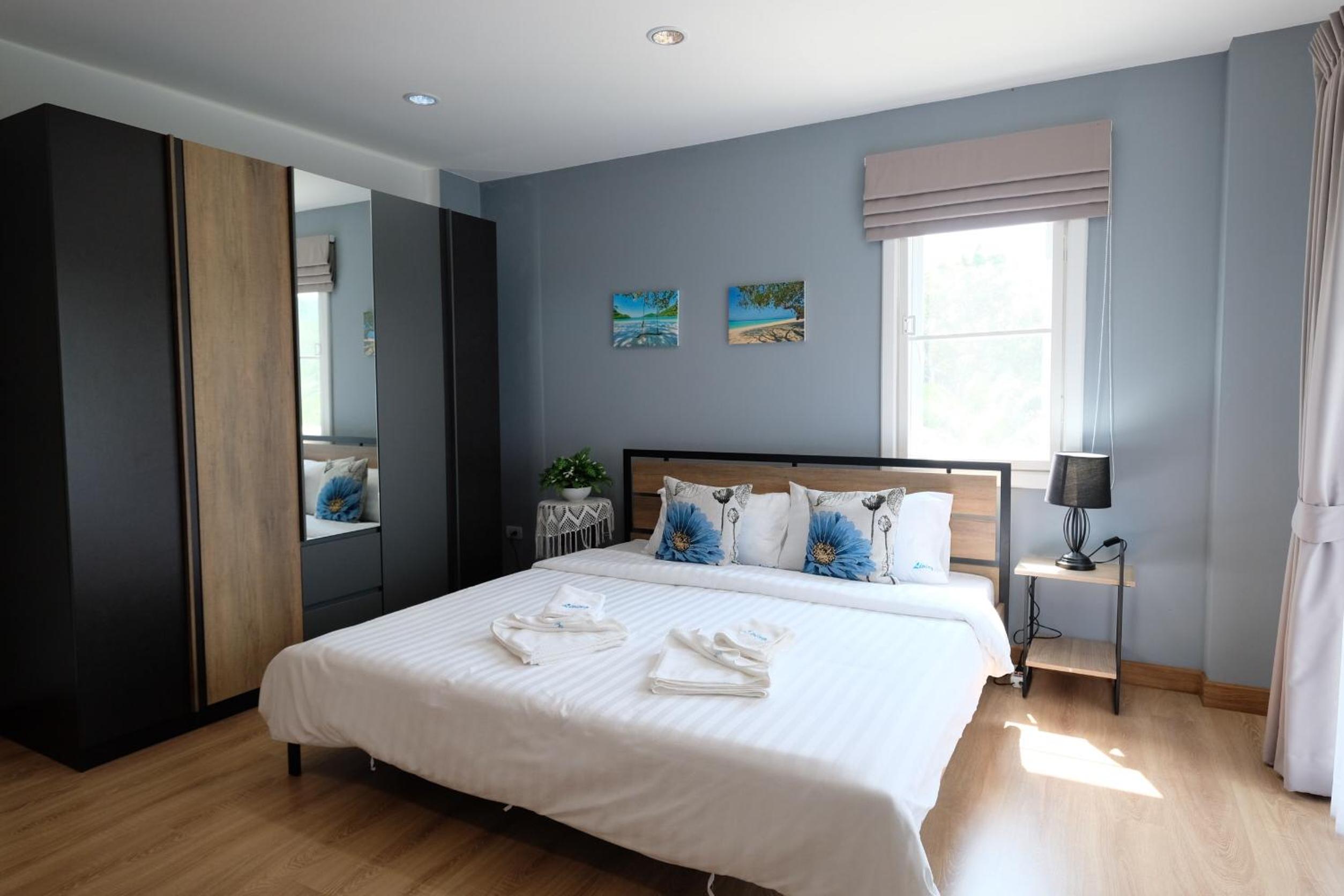 Living at Sphere Apartment