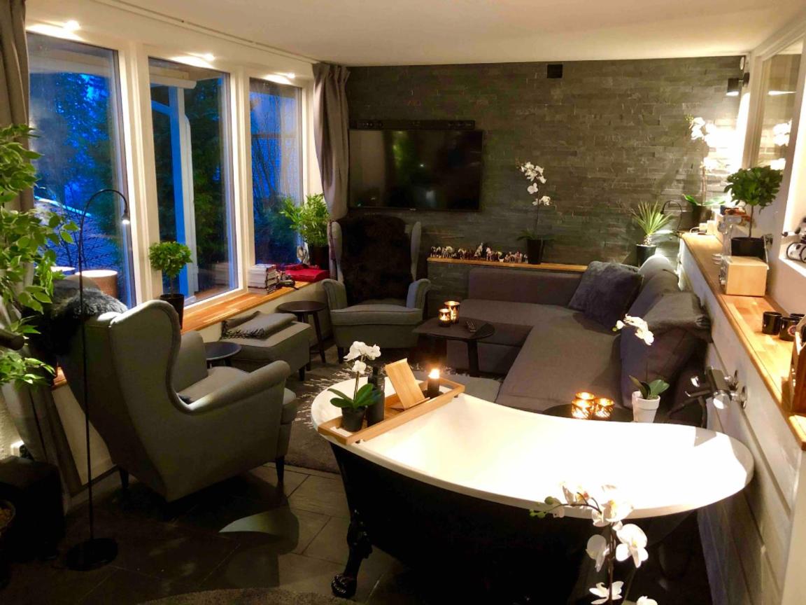 Lovely studio apartment seaview & private sauna view 2