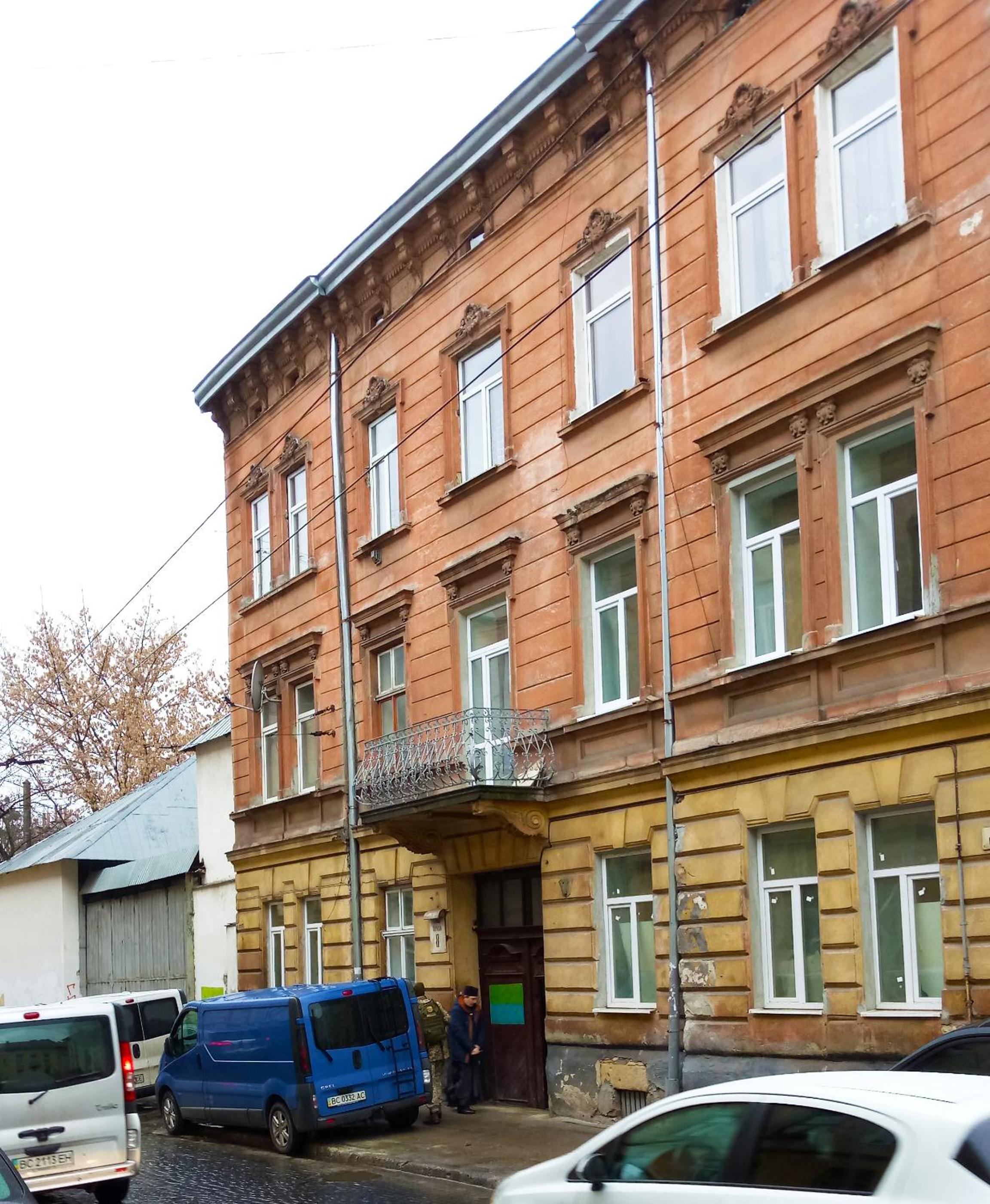 Photo 8