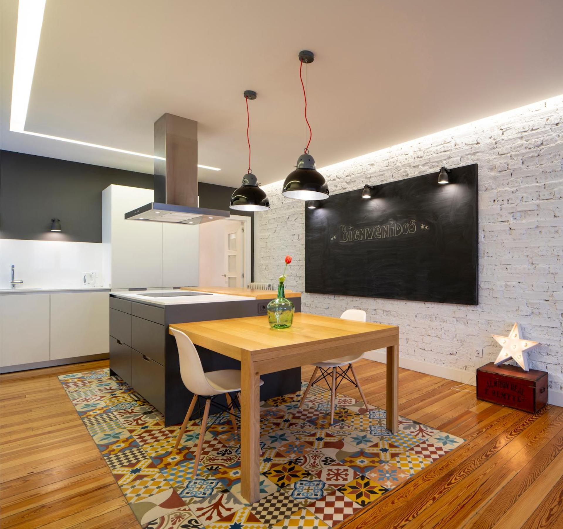 GREAT LOCATION & 130m2! Guggenheim & Parking