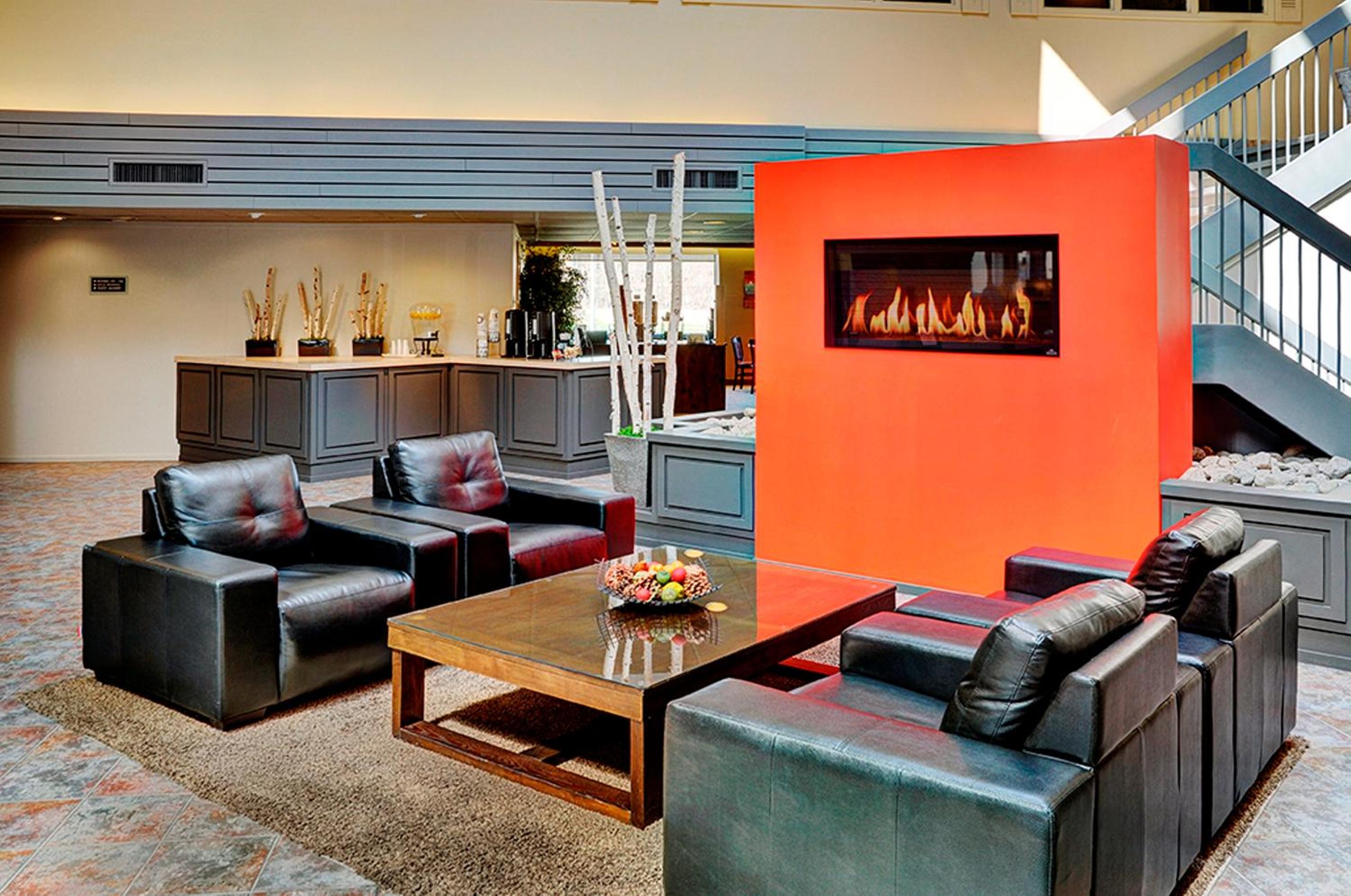 Travelway Inn Sudbury - Image 5