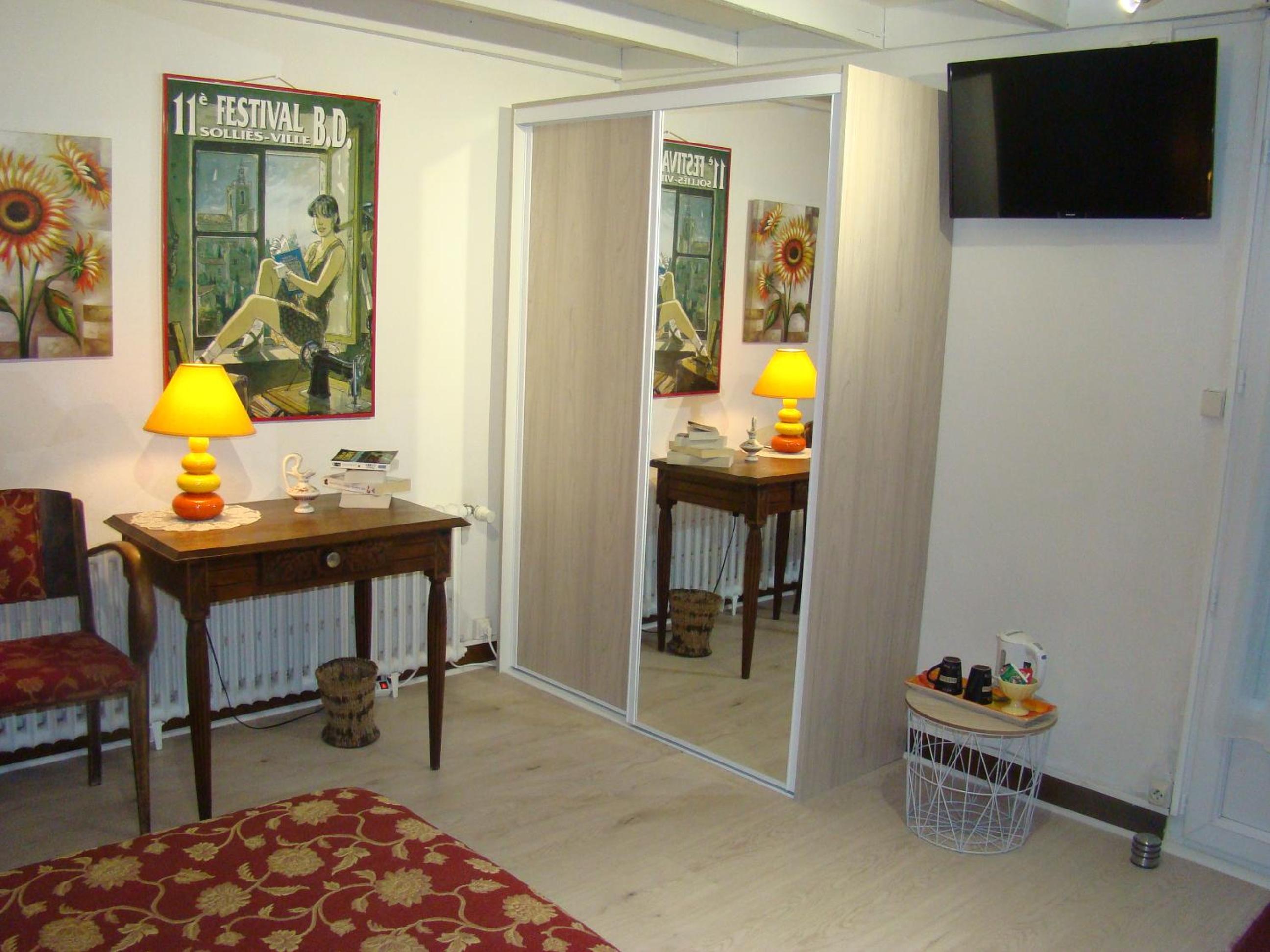 Photo 12