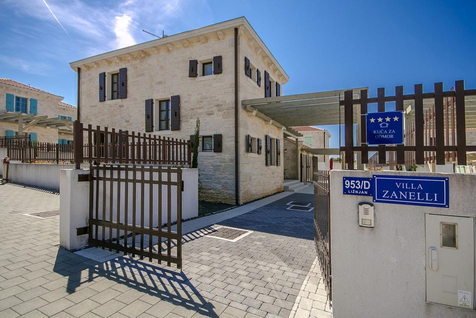 Hotel Luxury Stone Villa Zanelli - Image 1