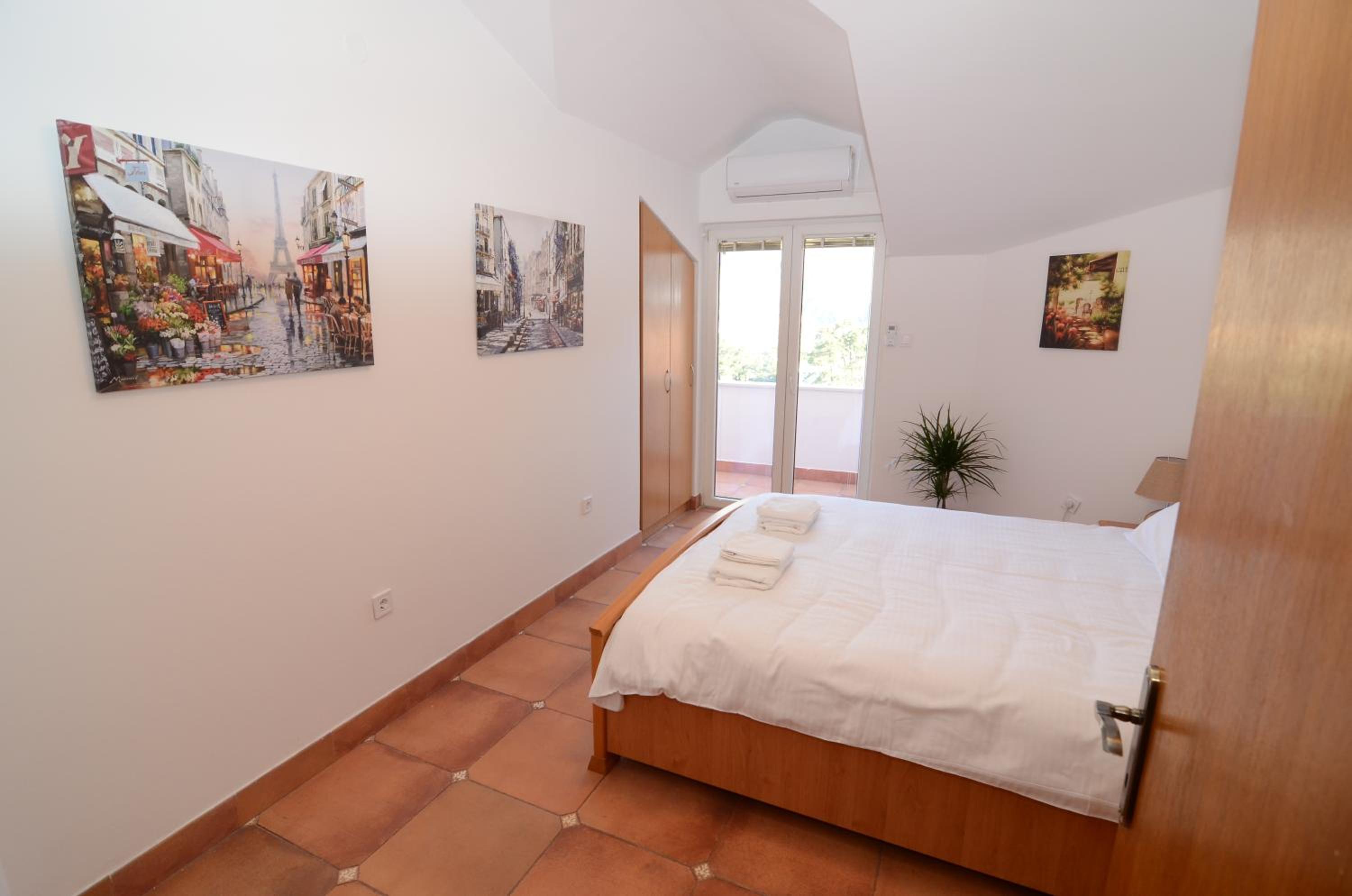 Maritimo Apartments
