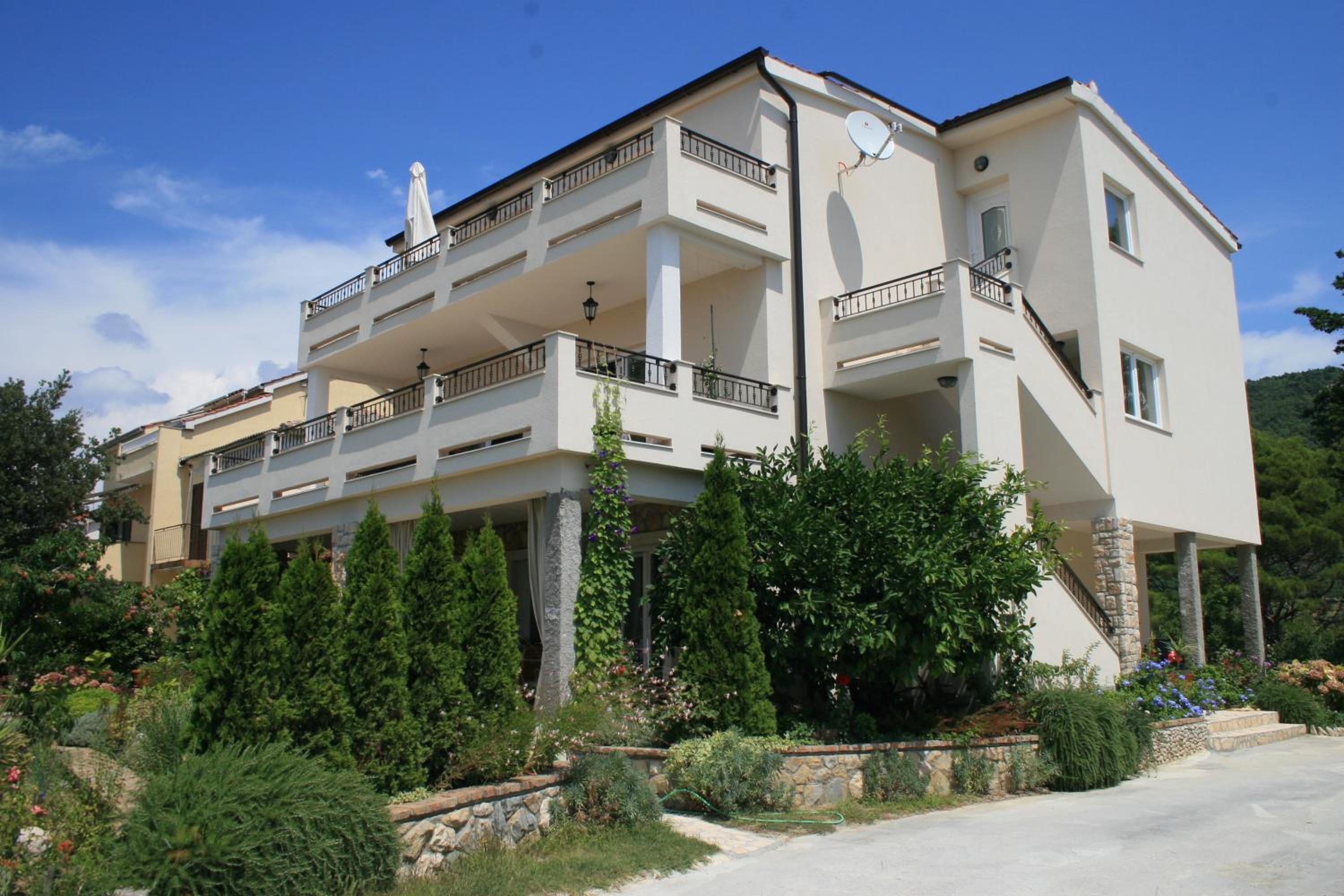 Apartment Aria