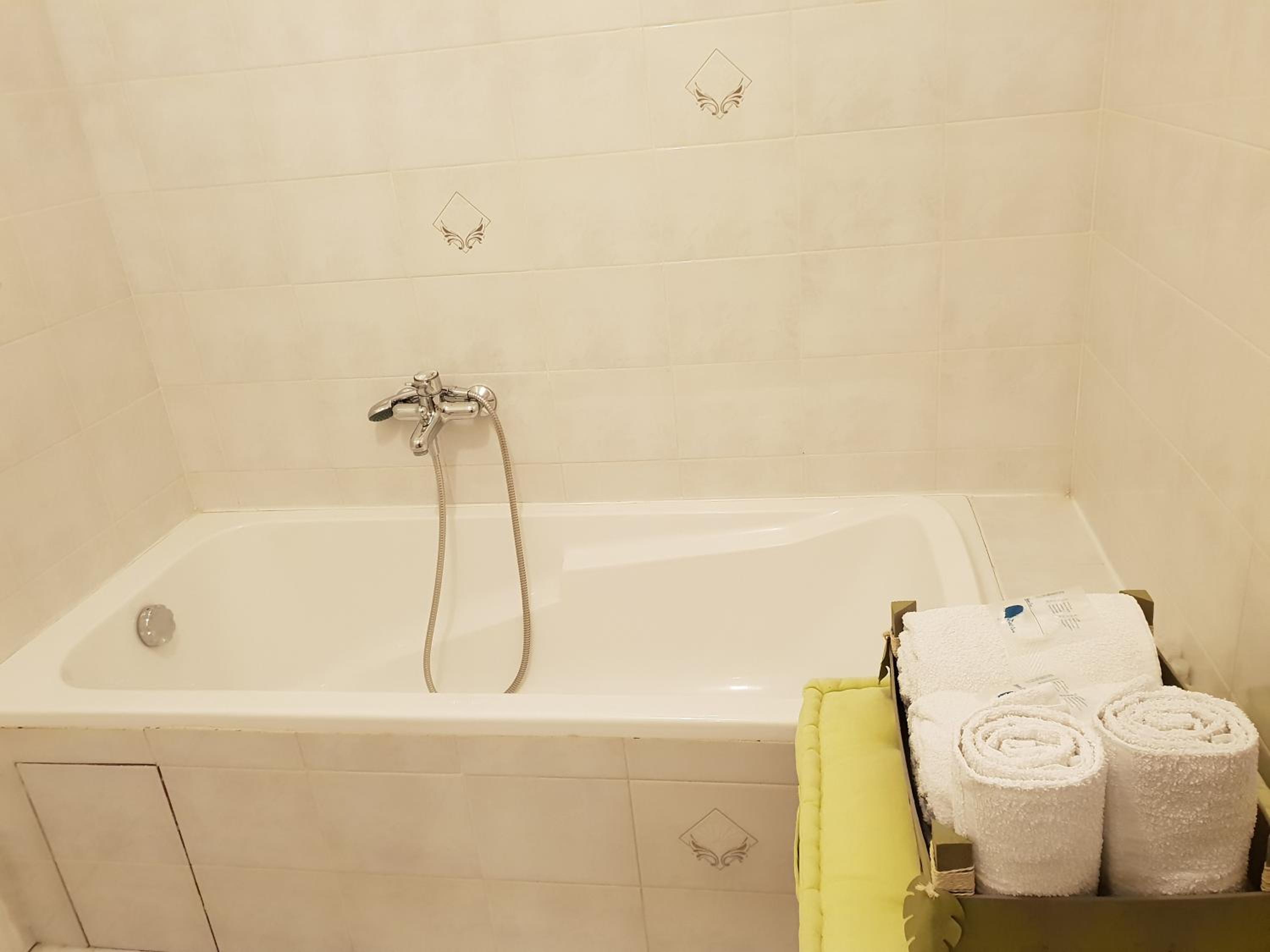 Photo 48
