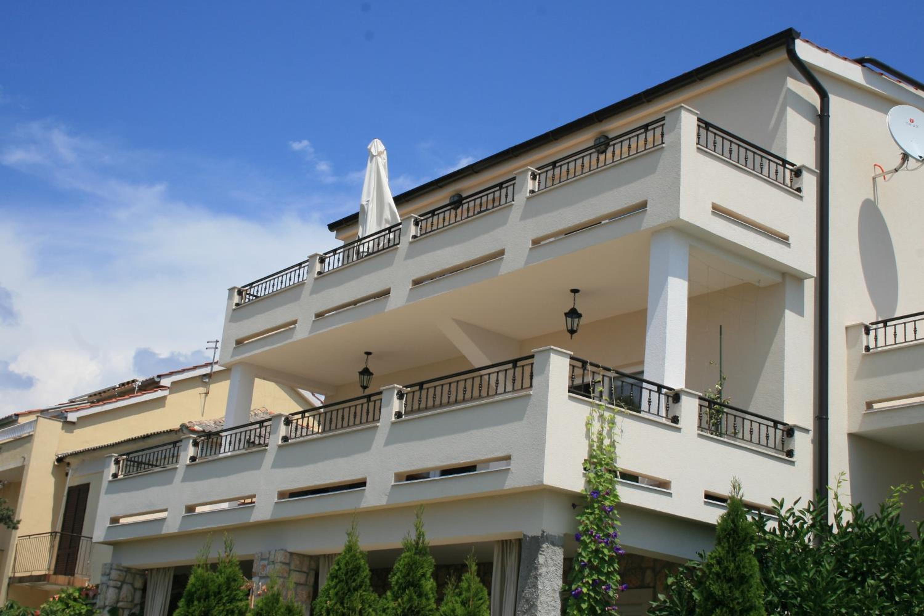 Apartment Aria