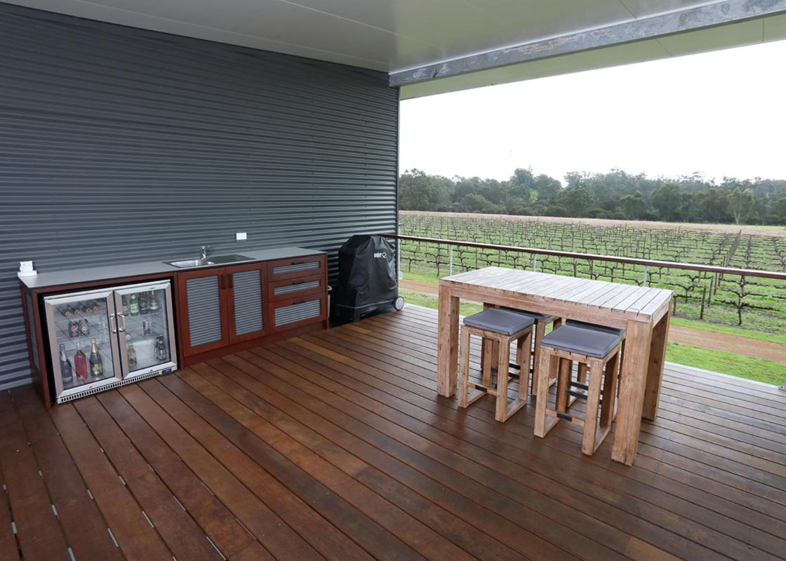 Lot113 Vineyard Accommodation - Image 3
