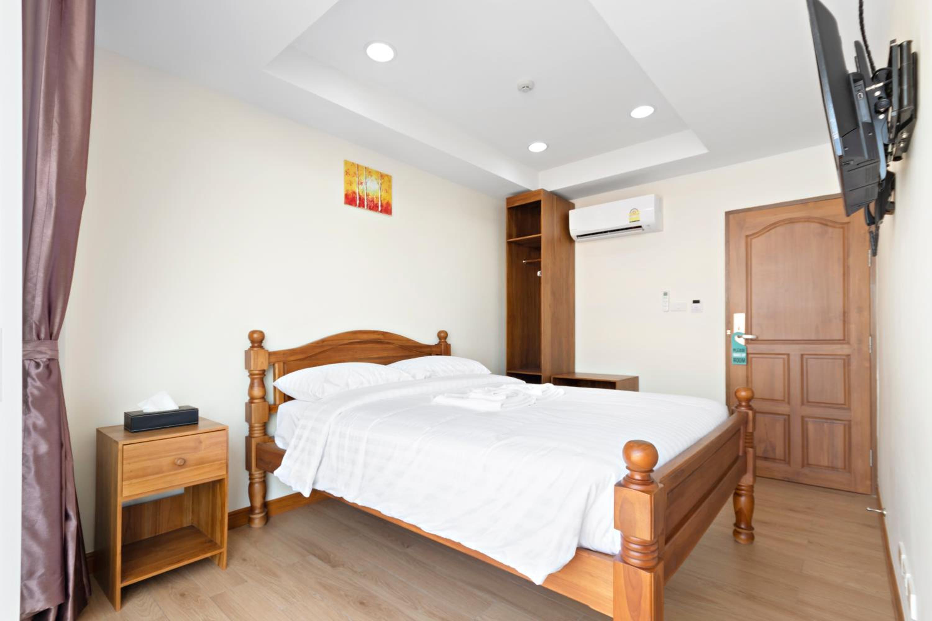 Royale 8 Ville Guest House