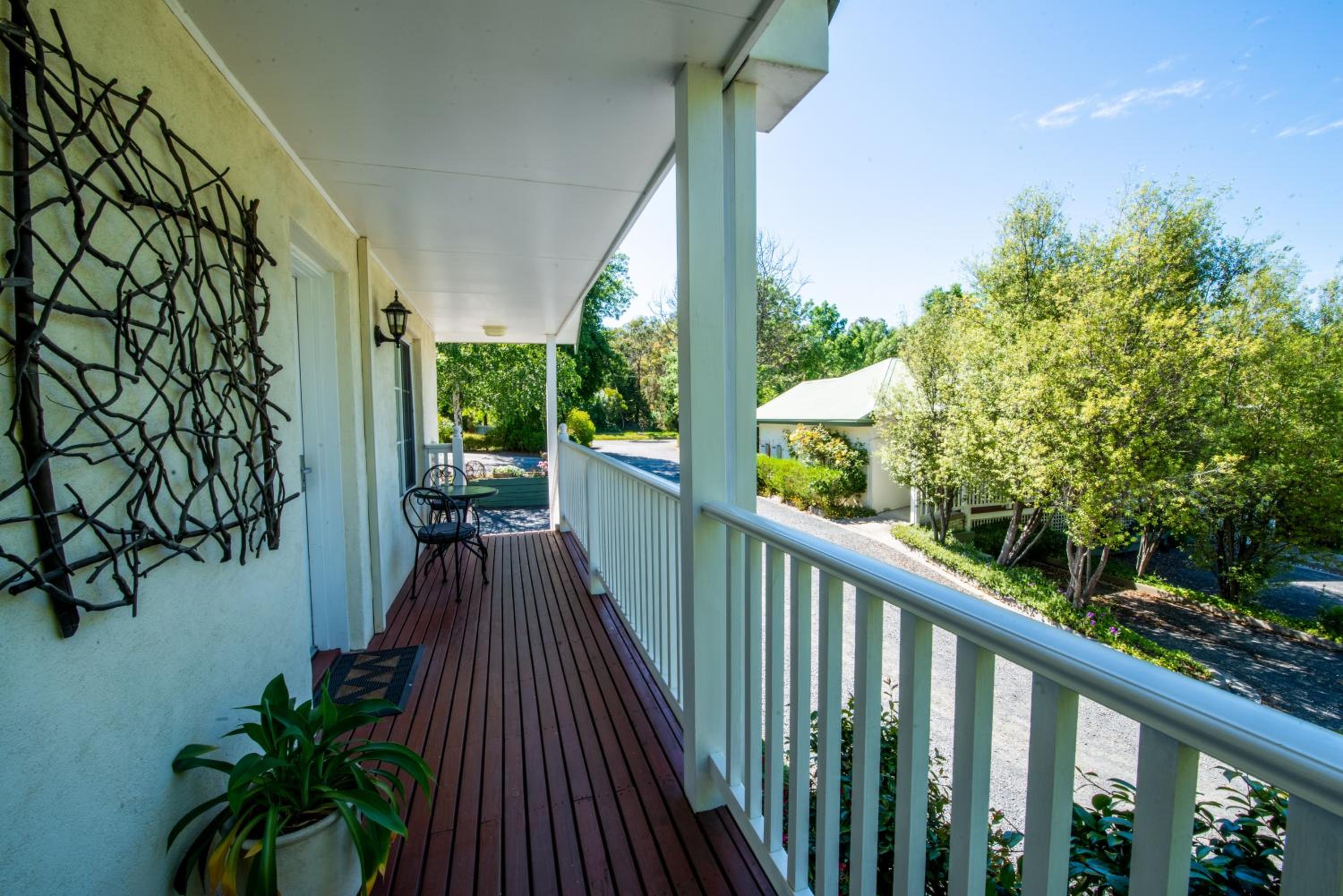 Yarra Gables