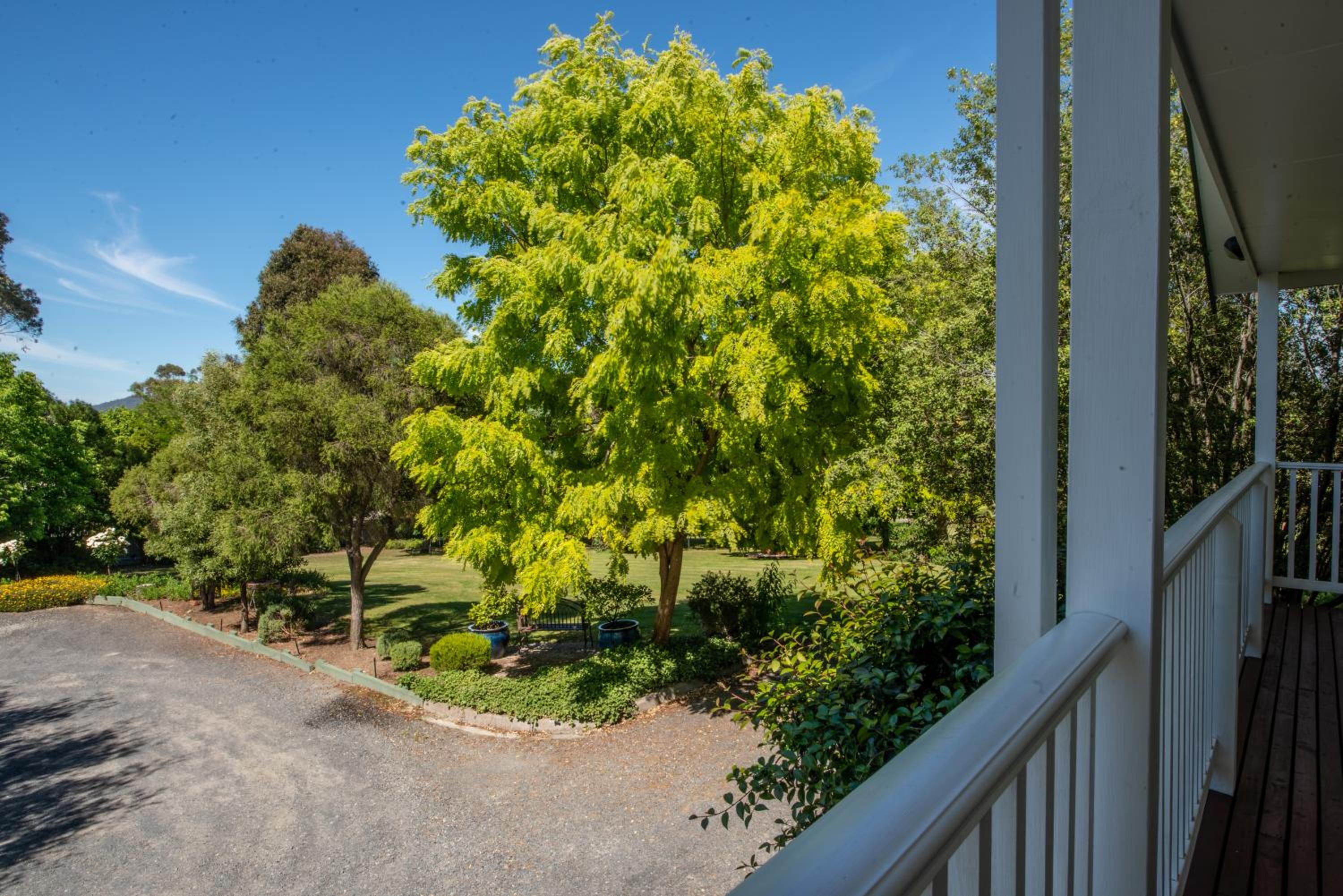 Yarra Gables