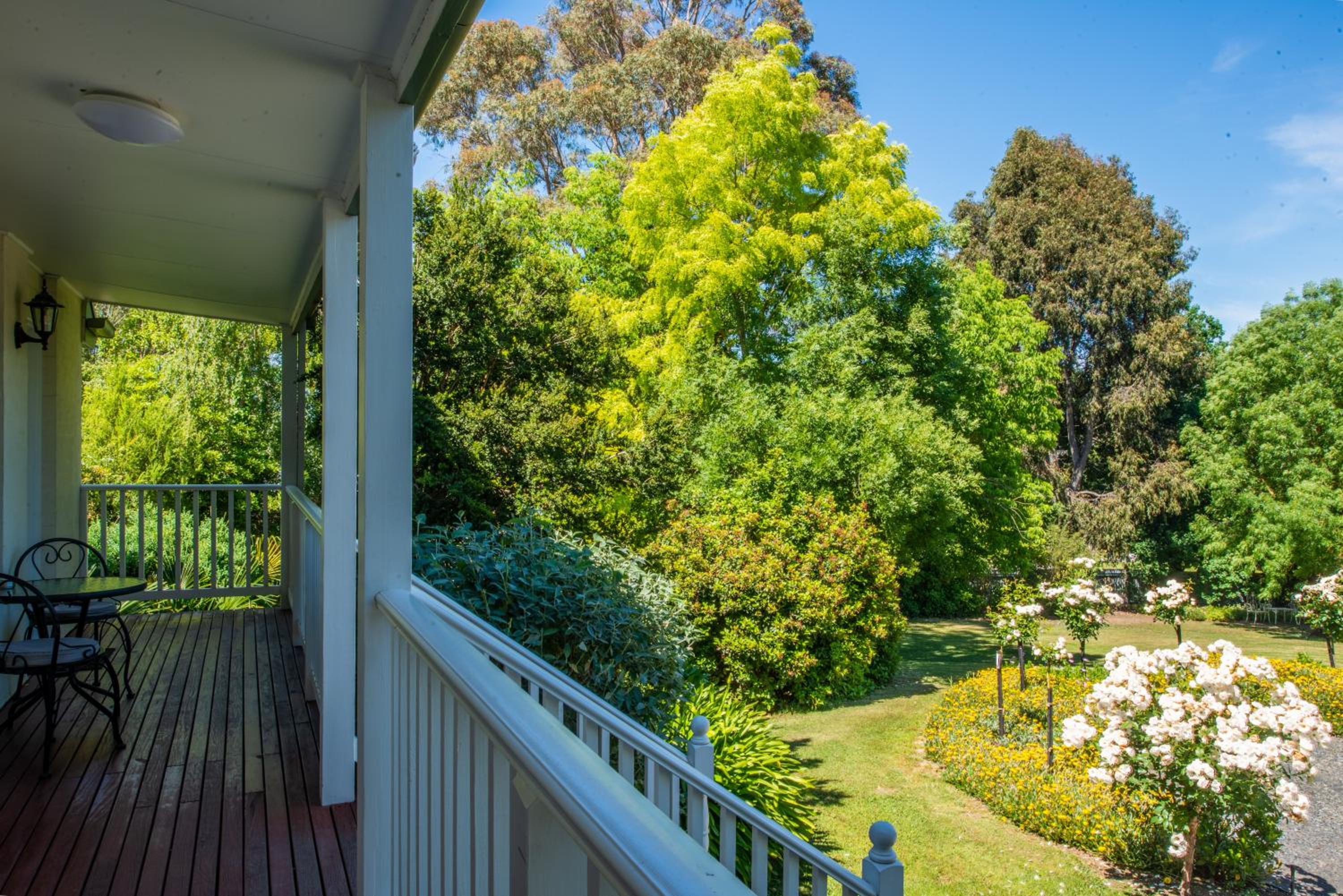 Yarra Gables