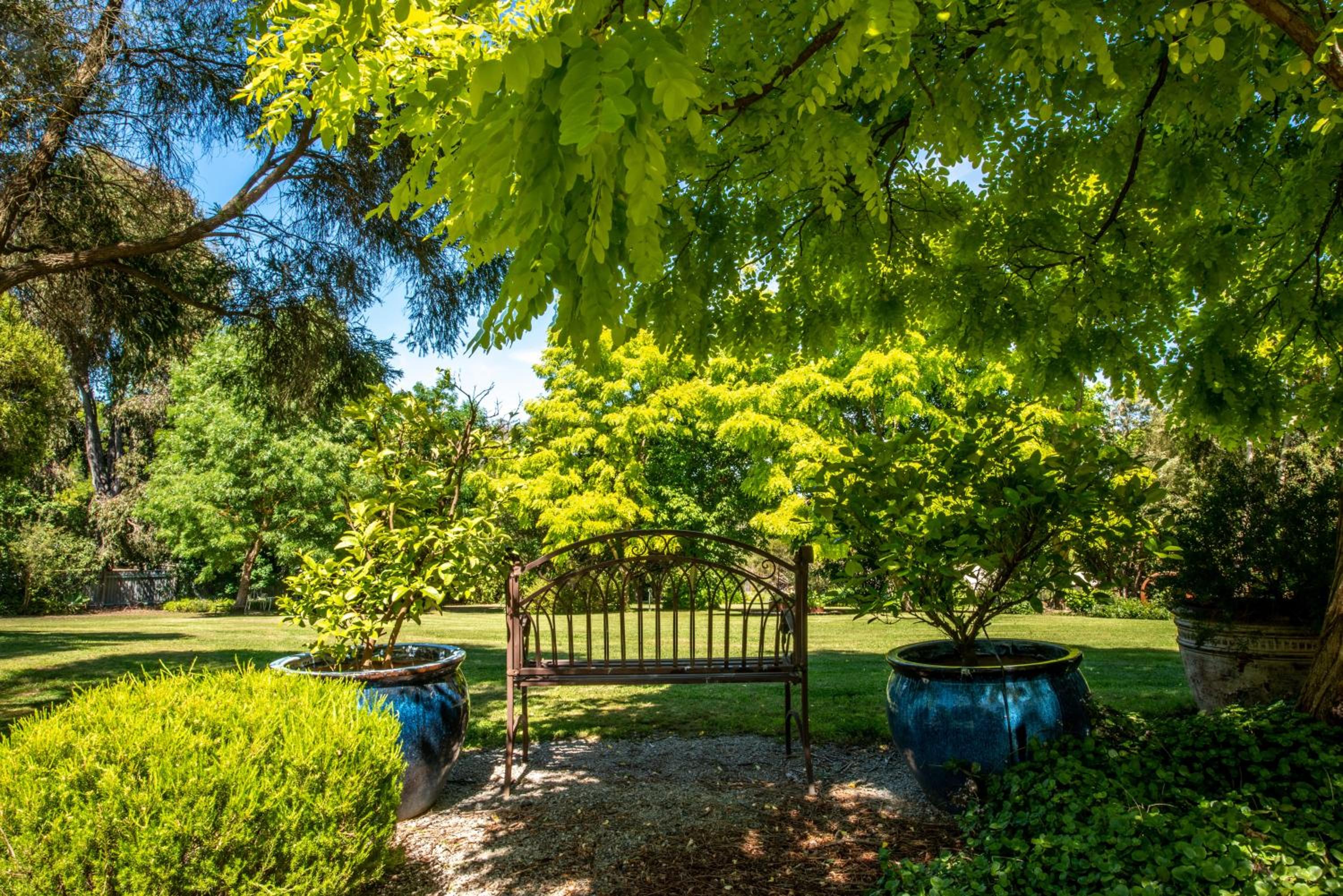 Yarra Gables