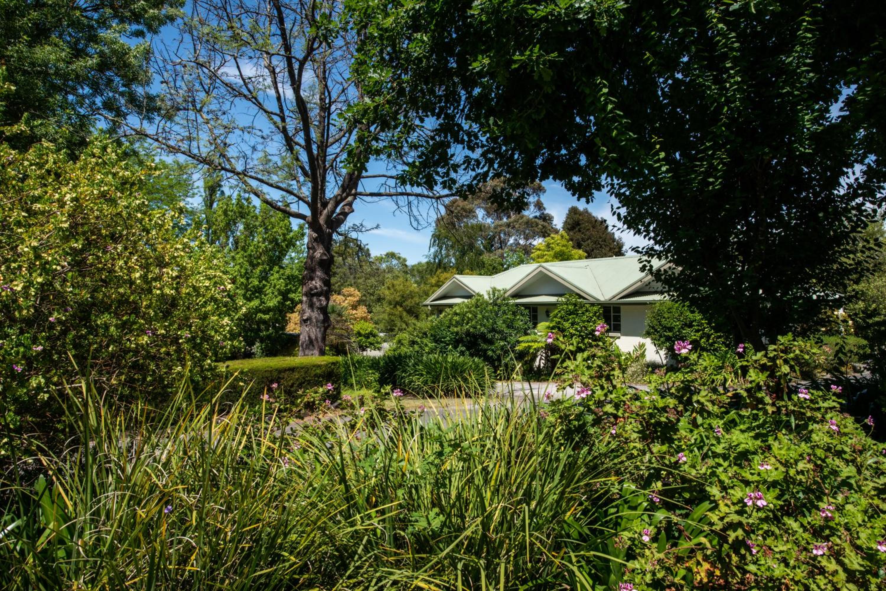 Yarra Gables