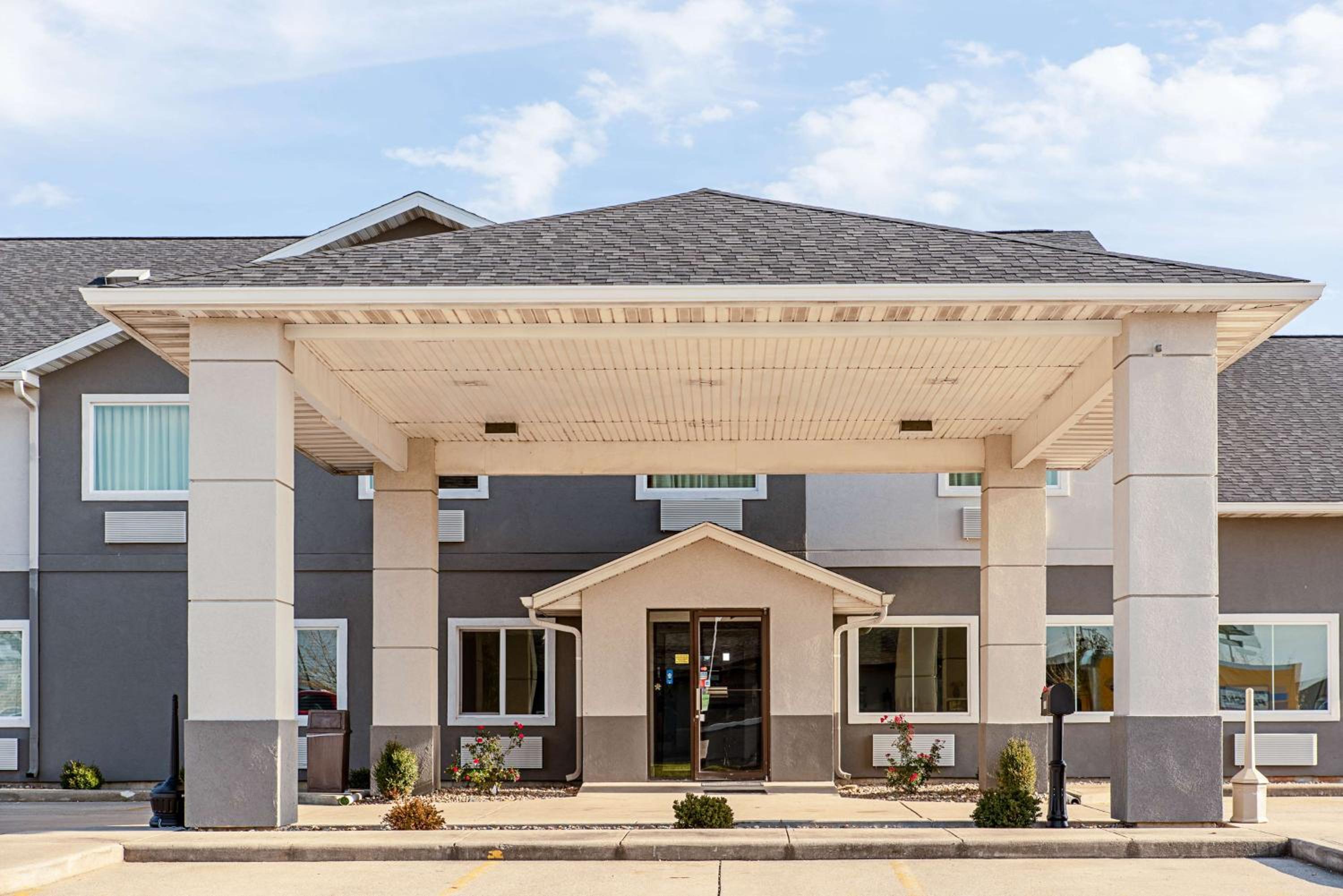 Motel 6-Lebanon, IN - Property Image 1