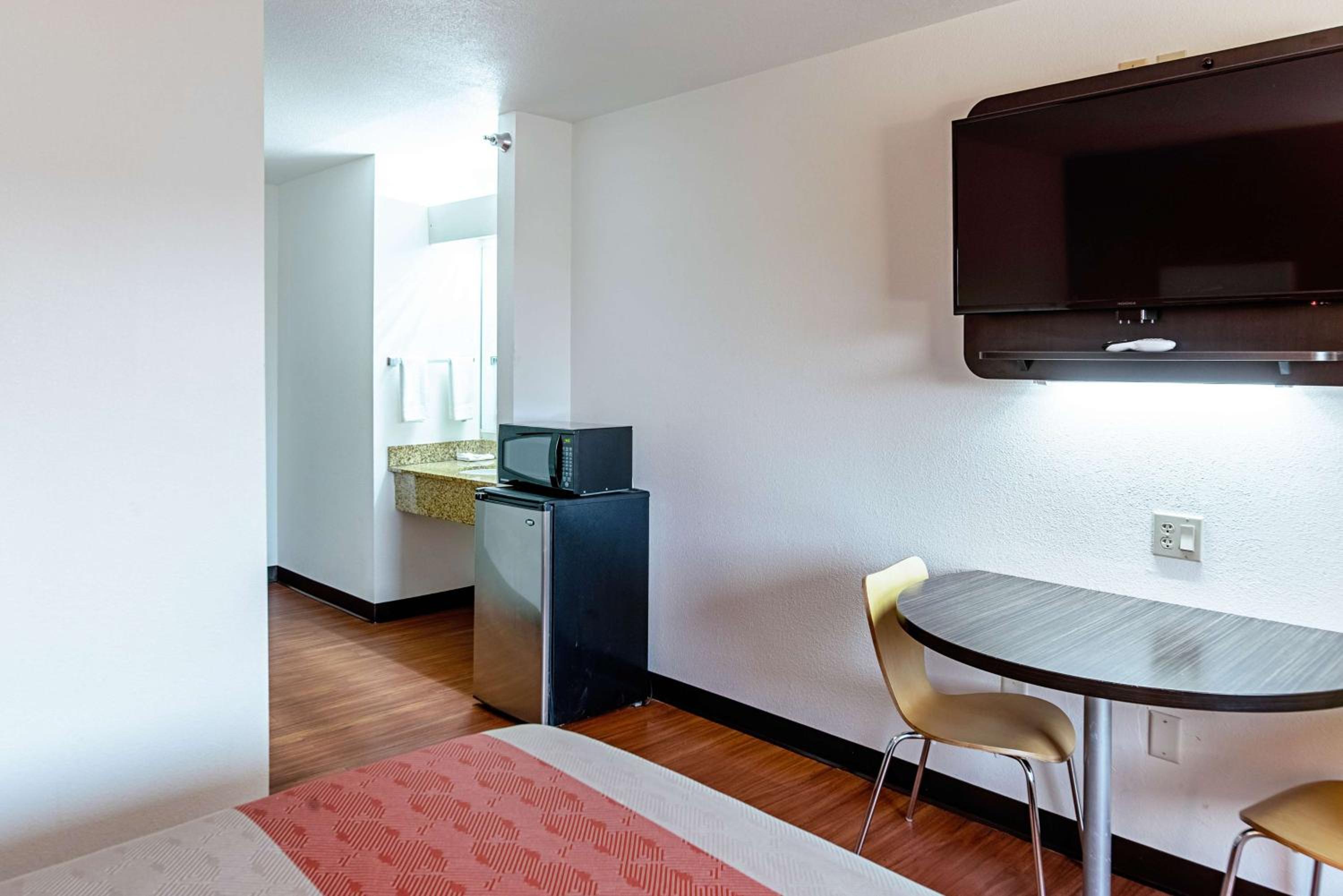 Motel 6-Lebanon, IN - Property Image 25