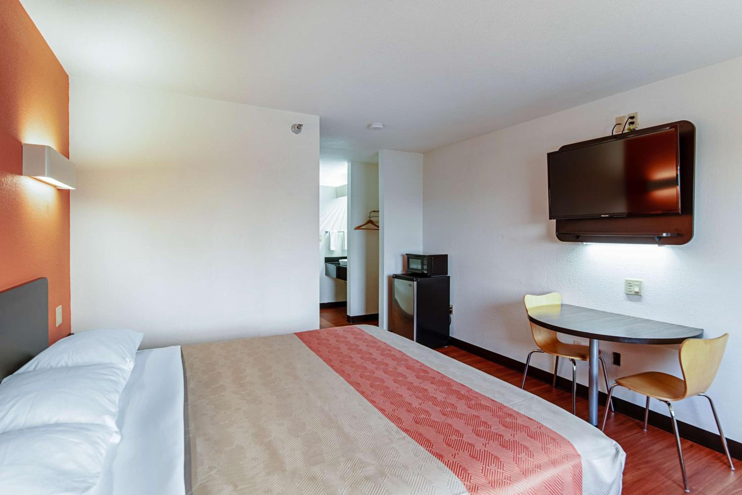 Motel 6-Lebanon, IN - Property Image 21