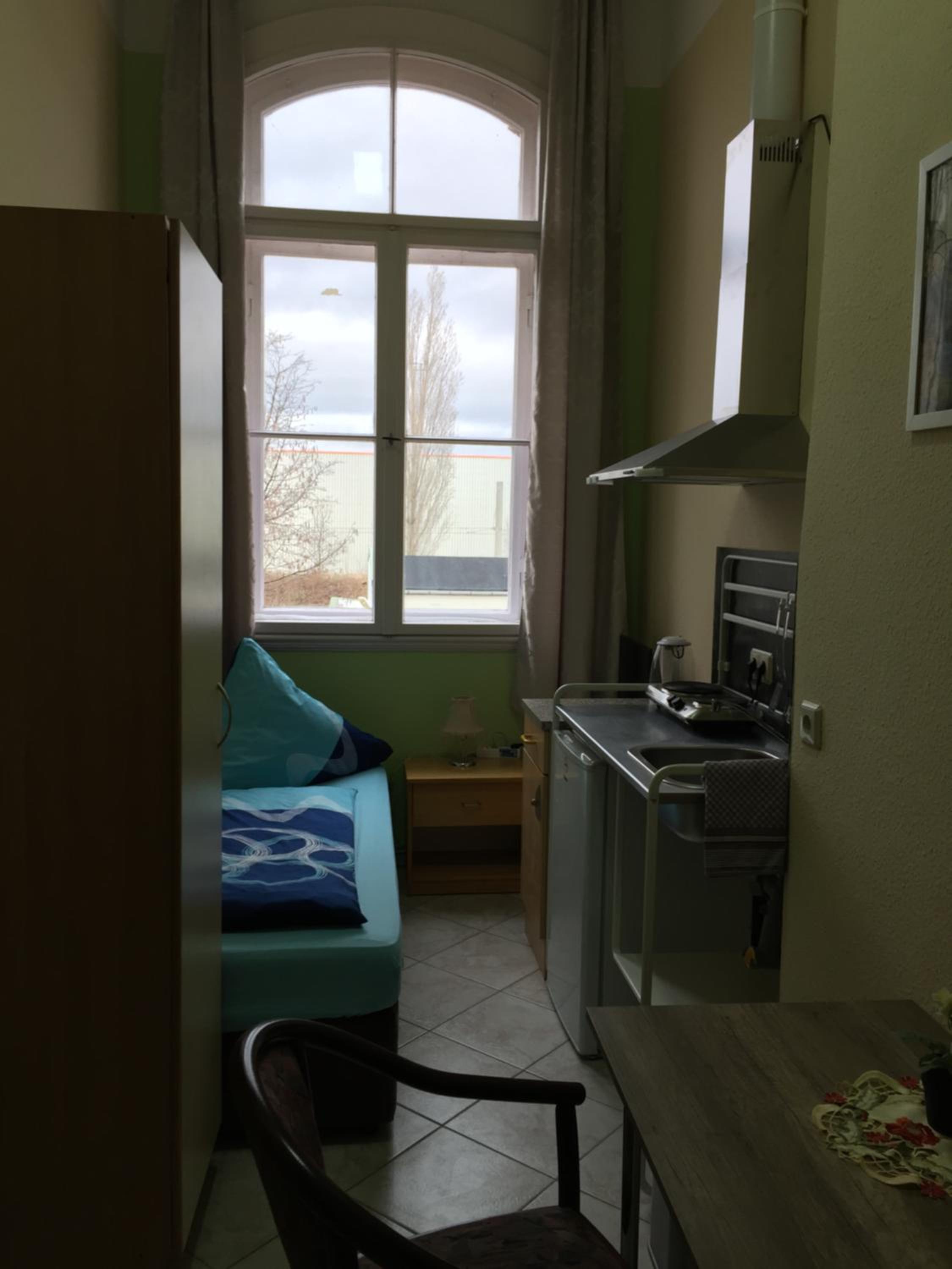 Monteur-Zimmer Dresden, Bad-Miniküche, 24-7 Self Check In