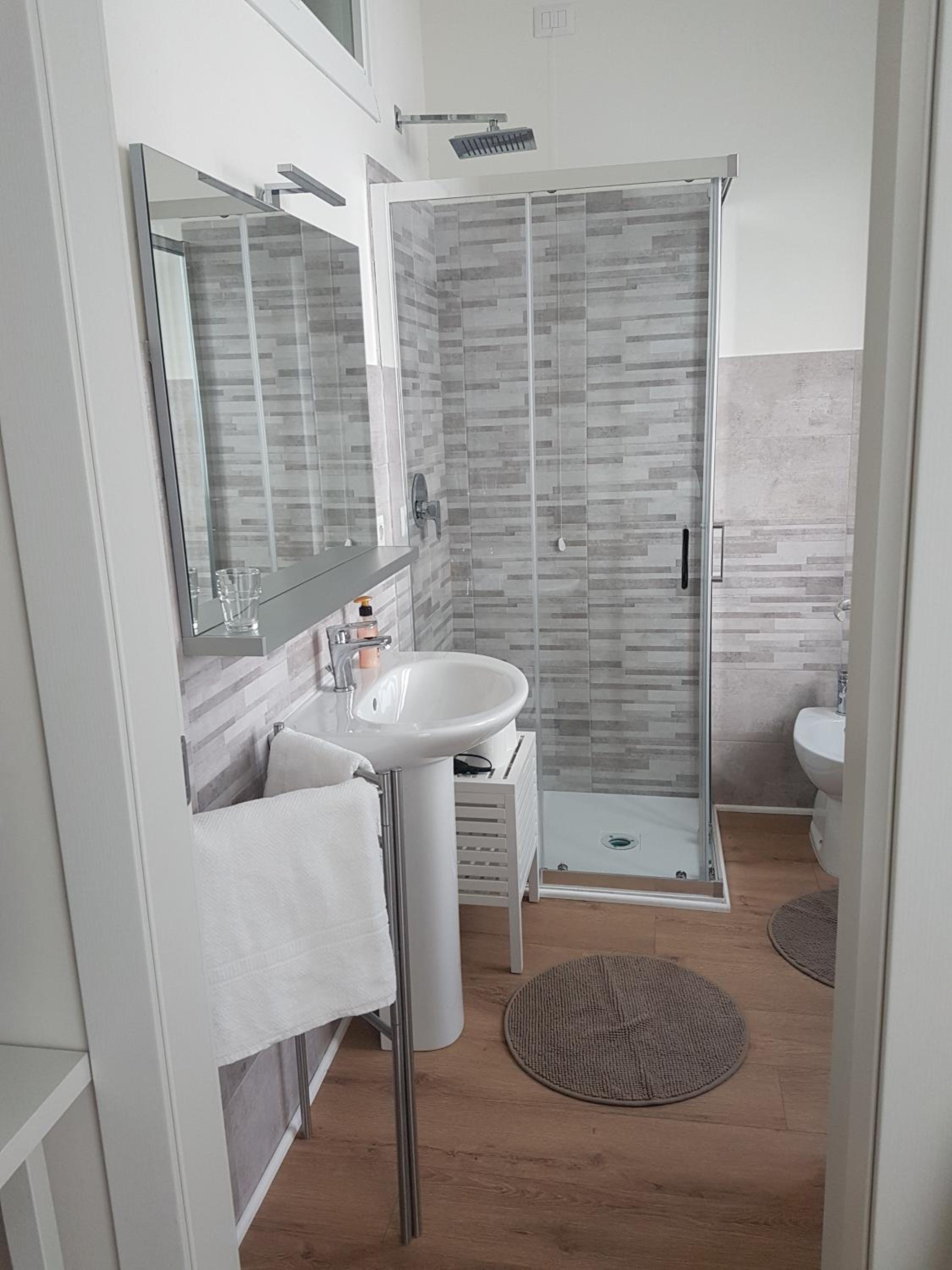 Affittacamere Risorgimento en Lecco — bathroom