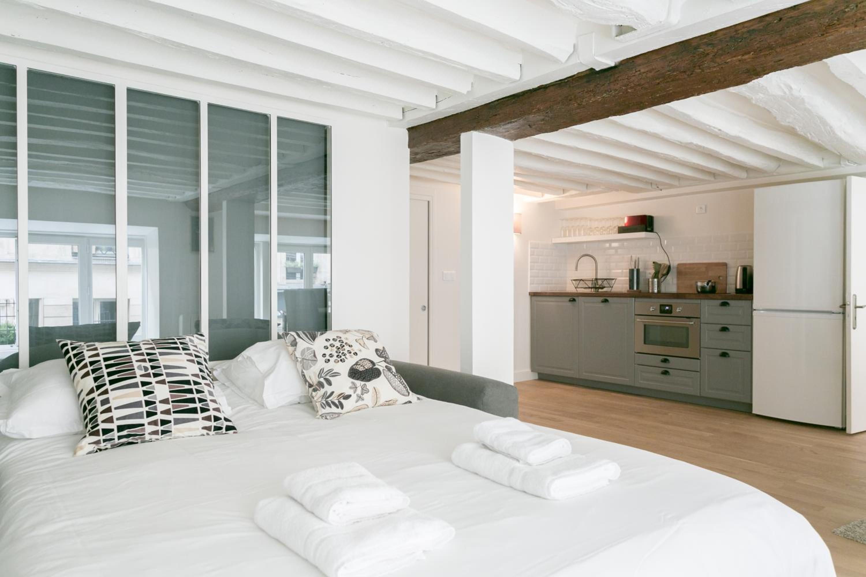 Lafayette Private Apartment