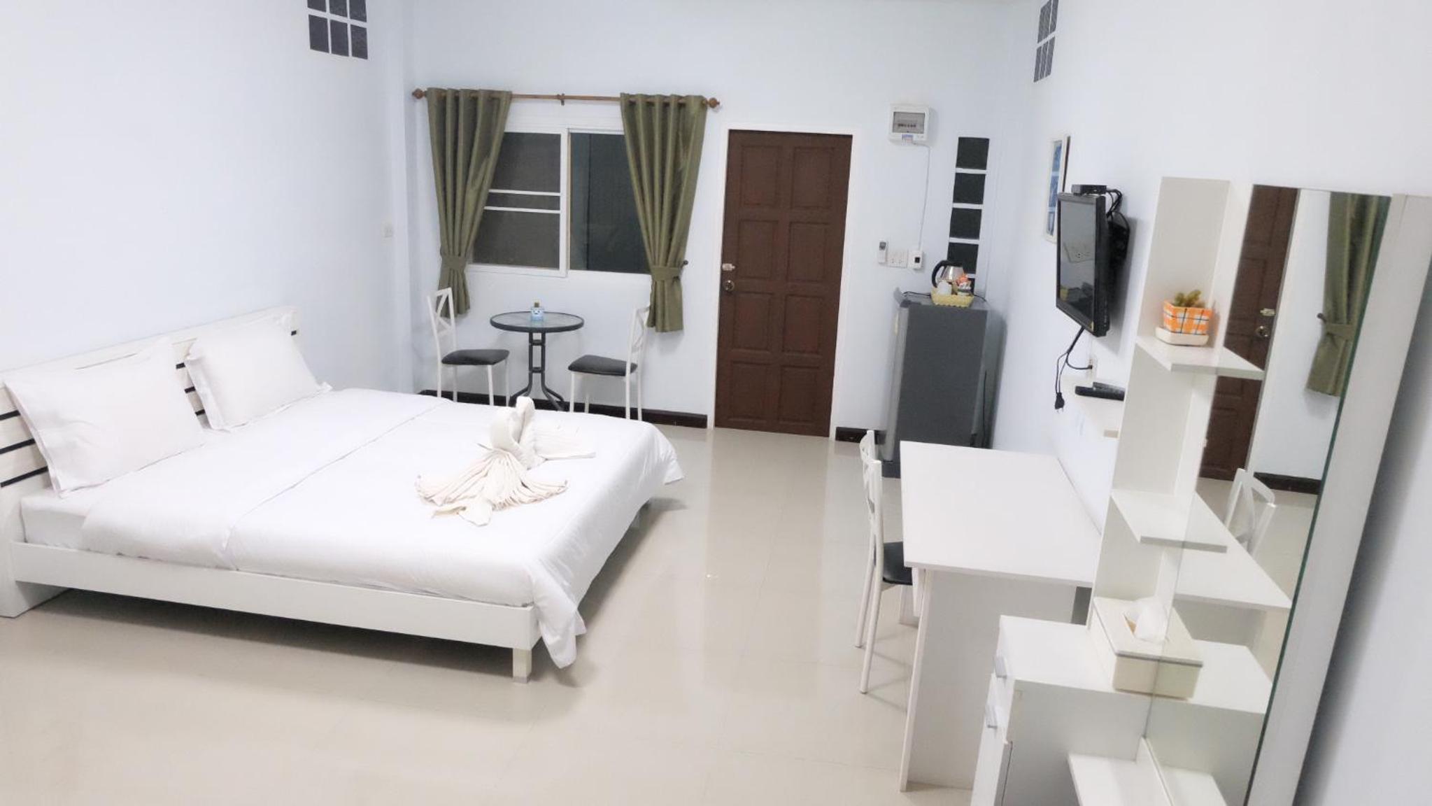 Ruen Aiyara Apartment