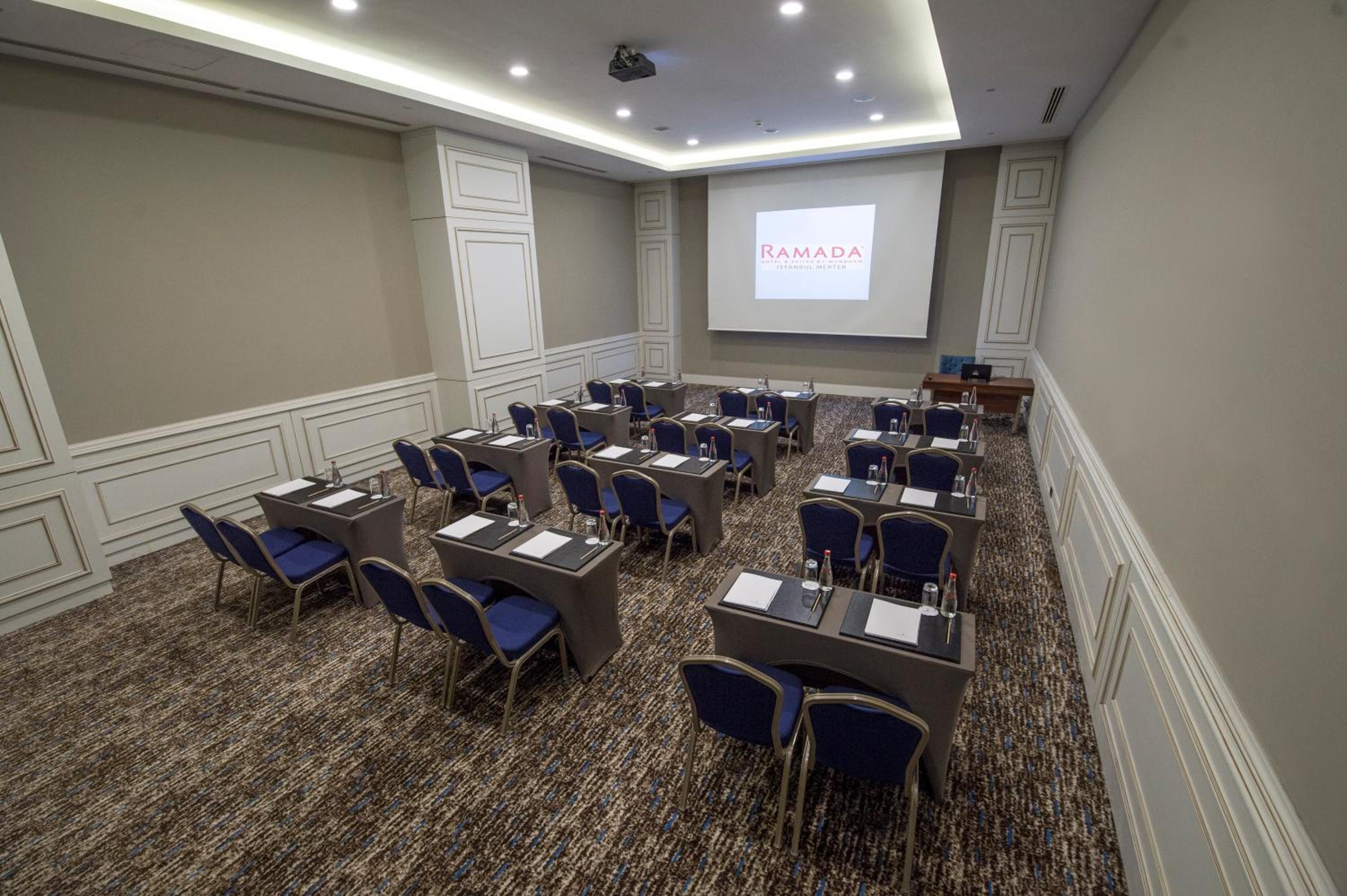 Ramada Otel & Suites by Wyndham İstanbul Merter - Image 45