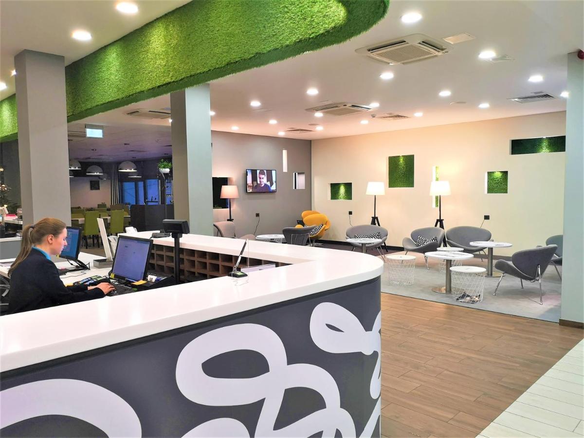 hotel reception