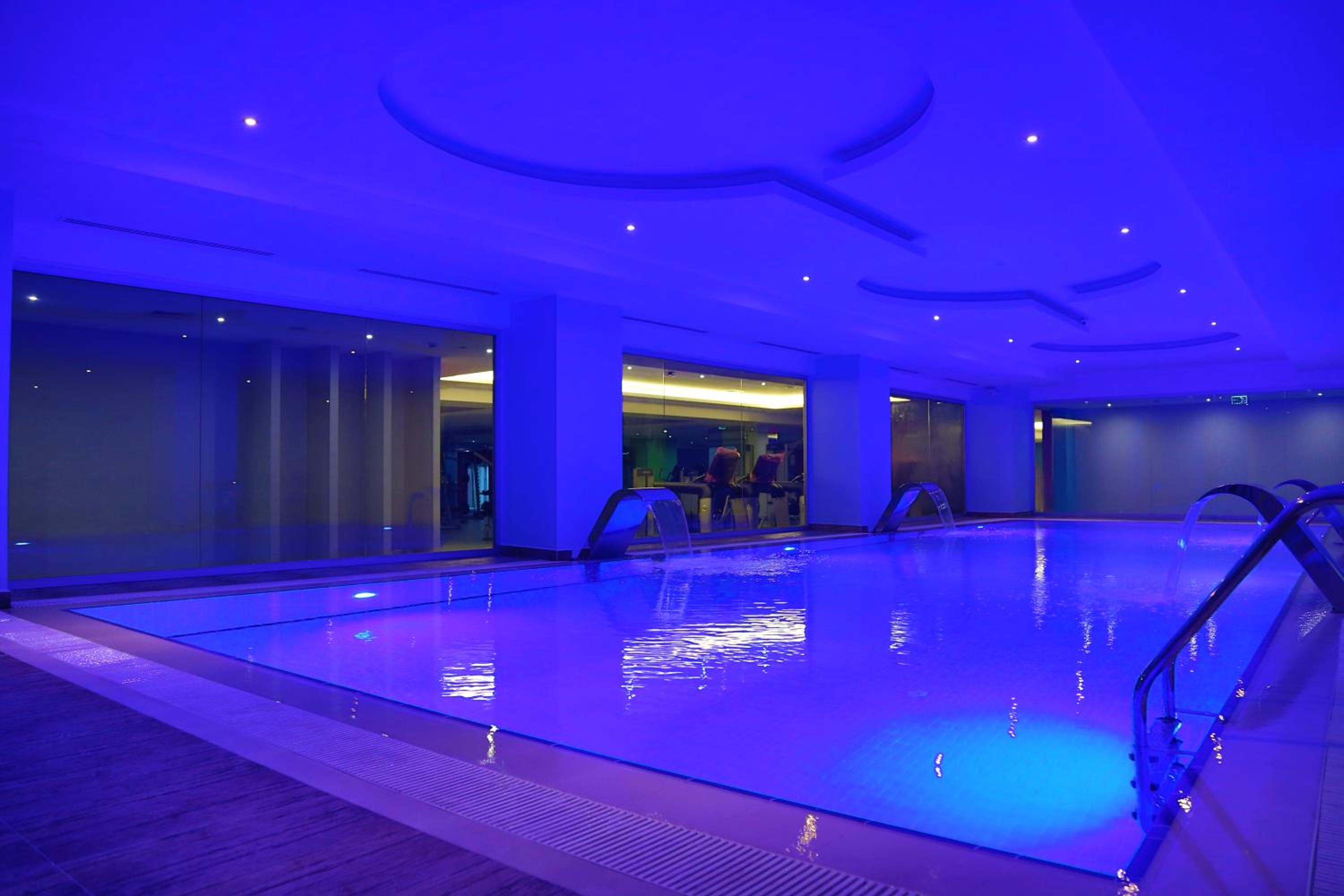 Ramada Otel & Suites by Wyndham İstanbul Merter - Image 196