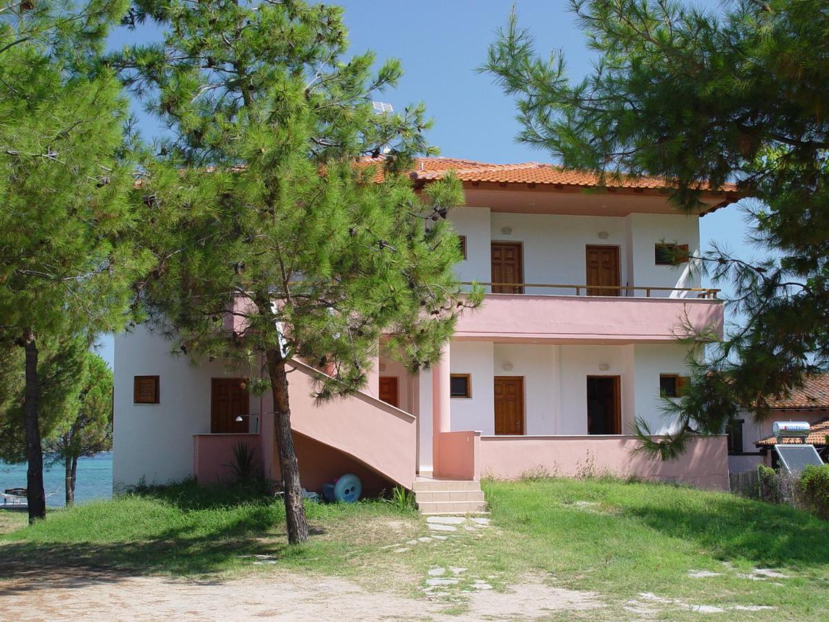 Studios Efi beach view 4