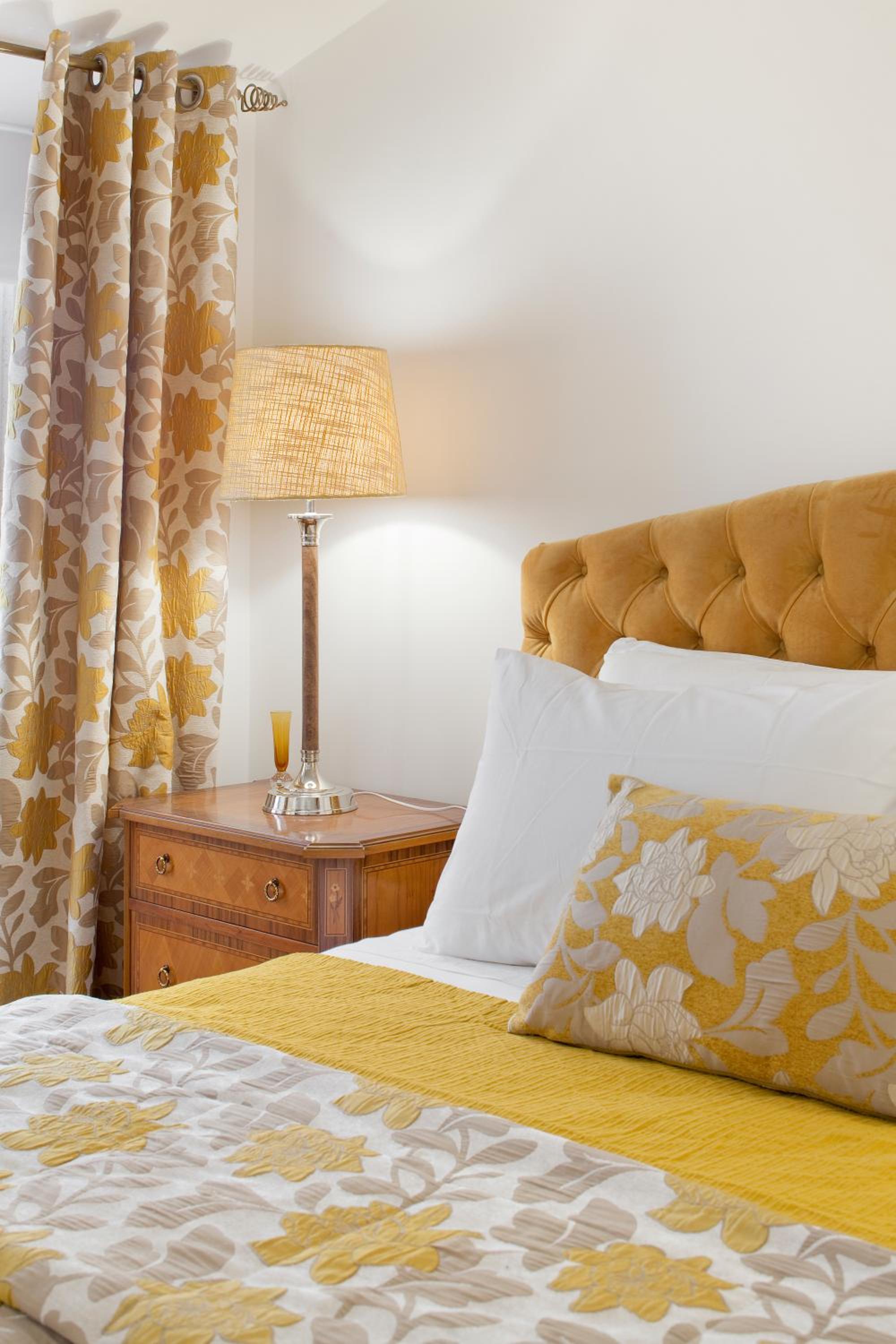 Lisbon Rentals Chiado