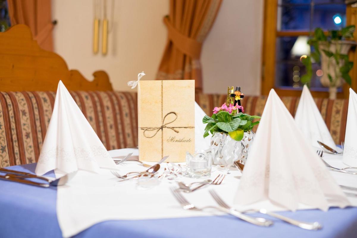restaurant