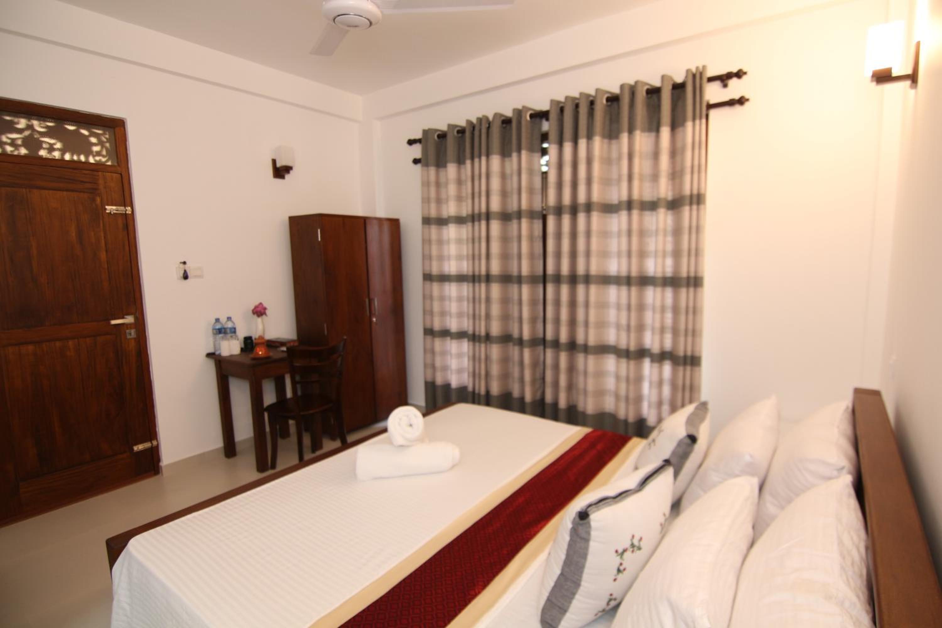 Mihira Gedara Apartments