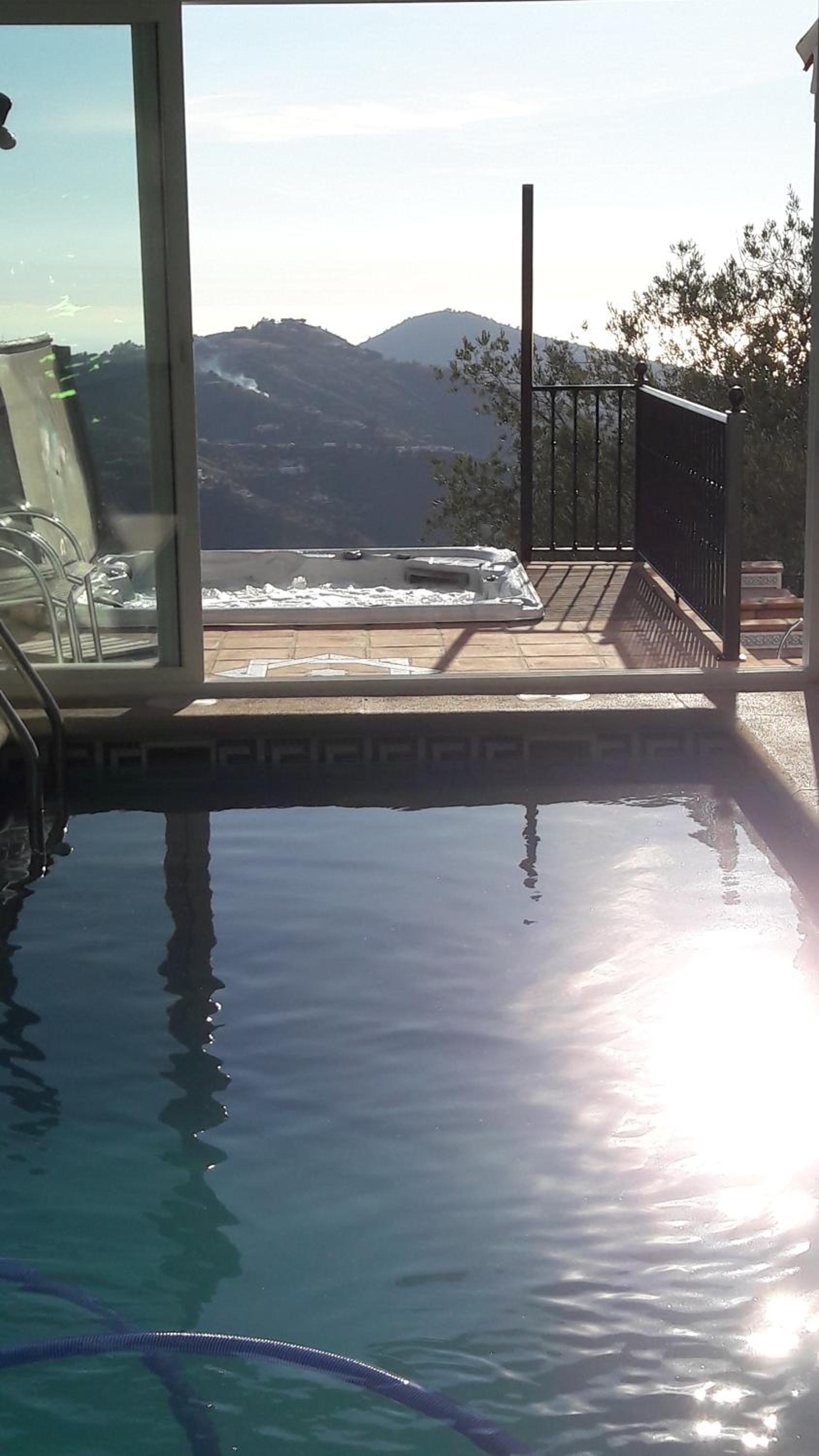Casa Roble B&B