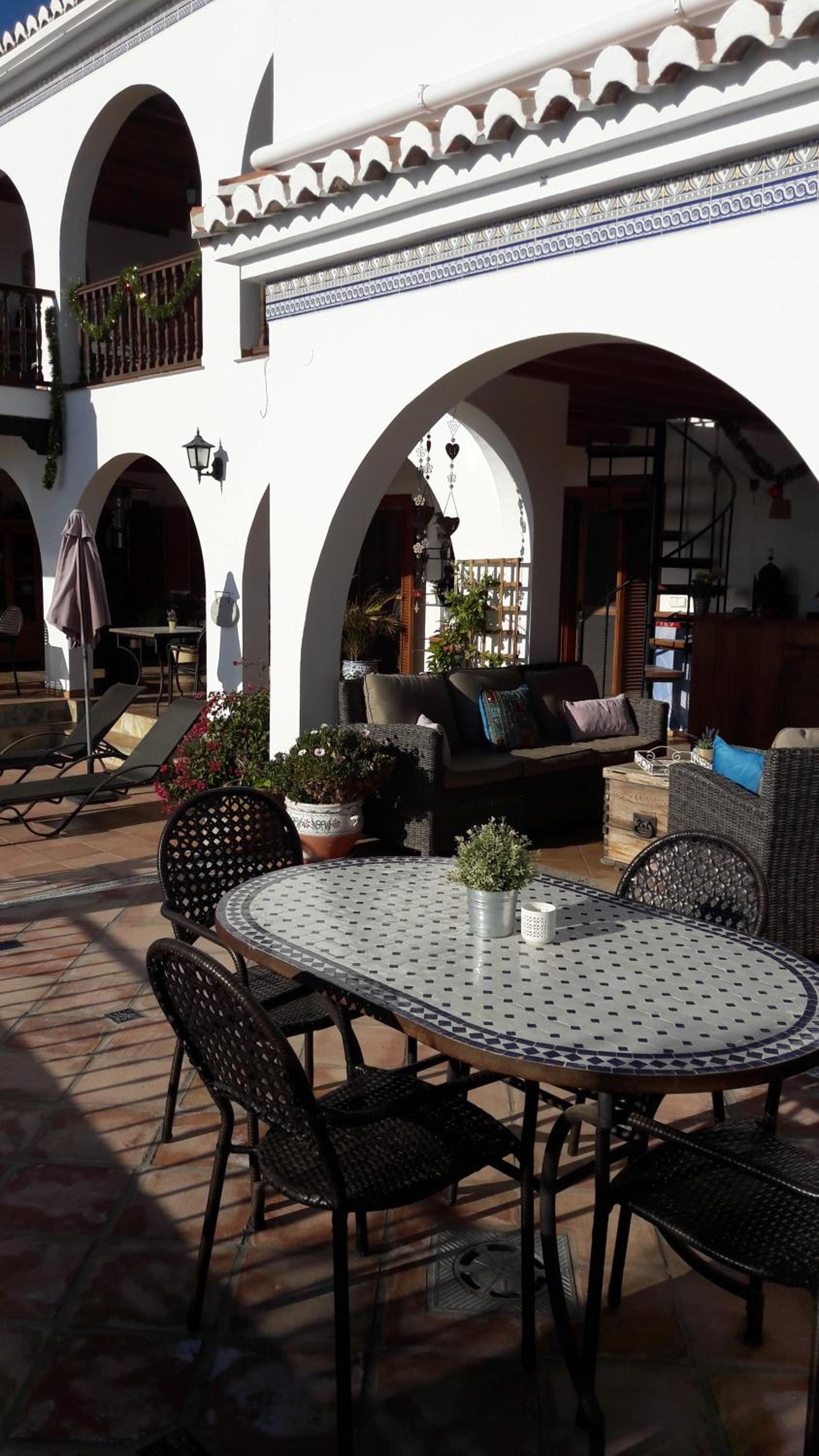 Casa Roble B&B