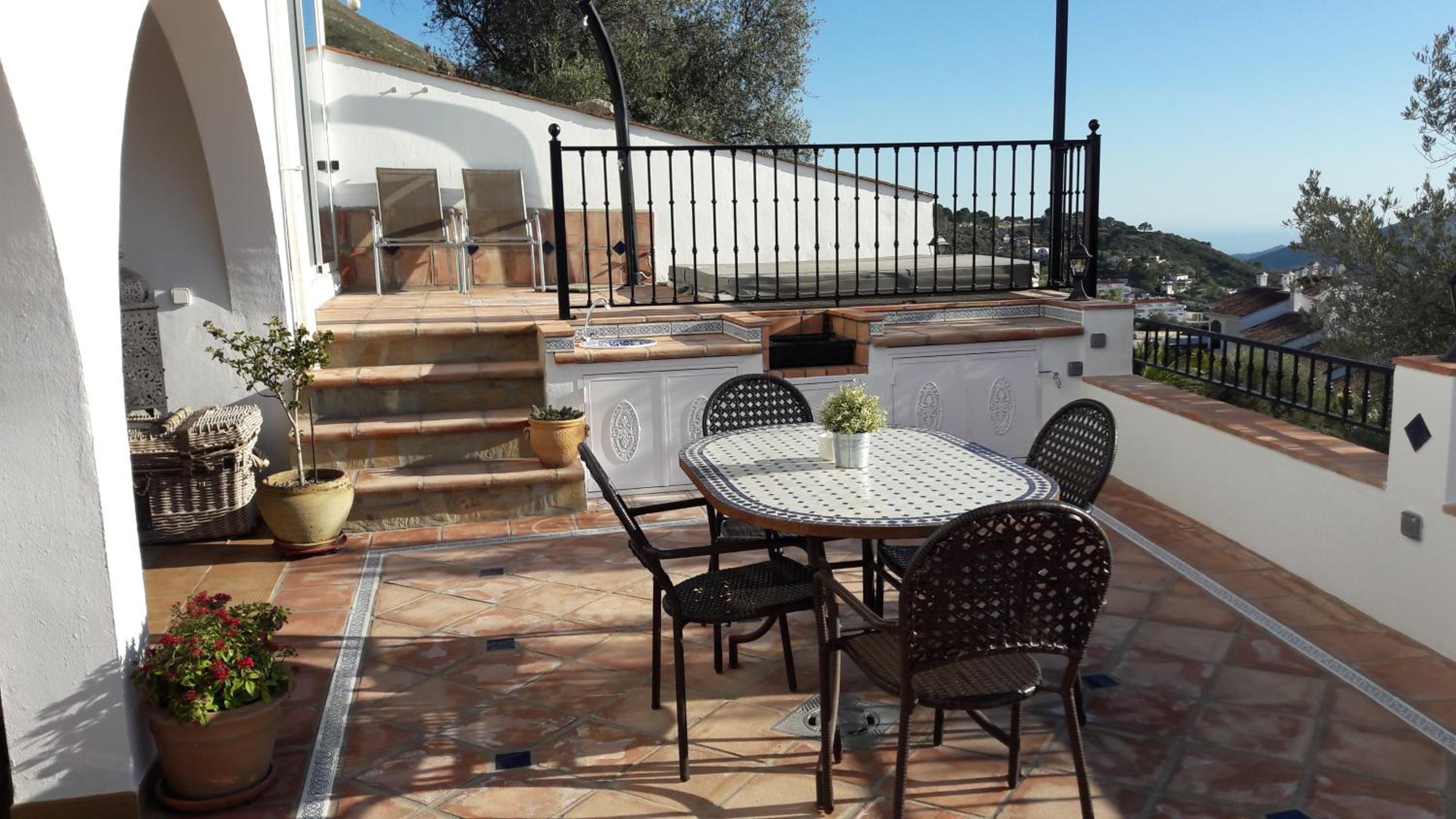 Casa Roble B&B