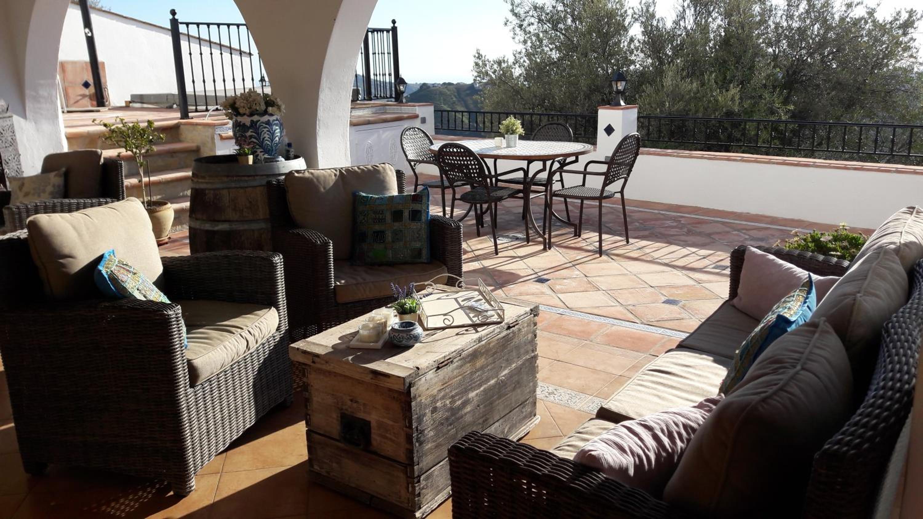 Casa Roble B&B