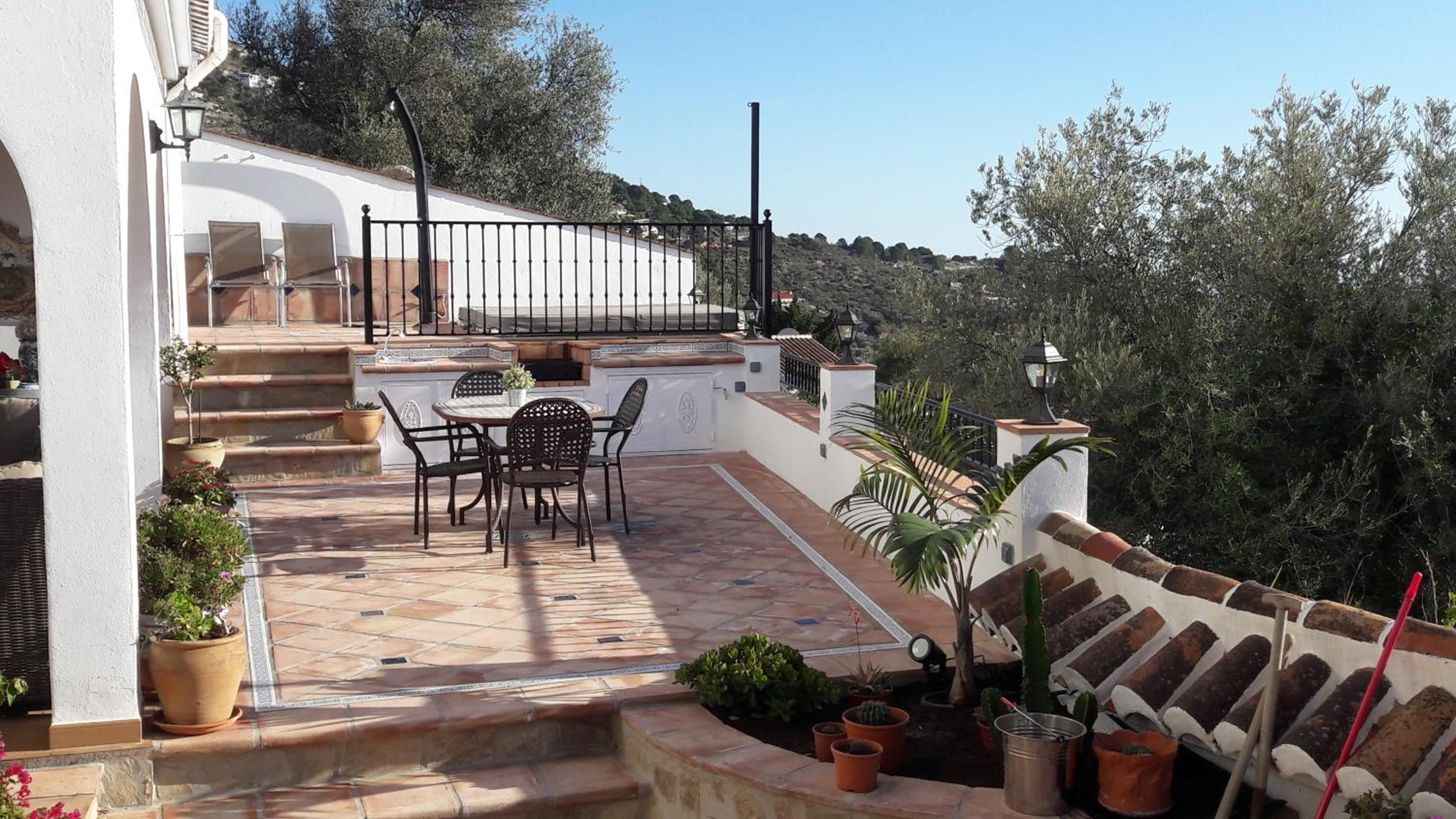 Casa Roble B&B