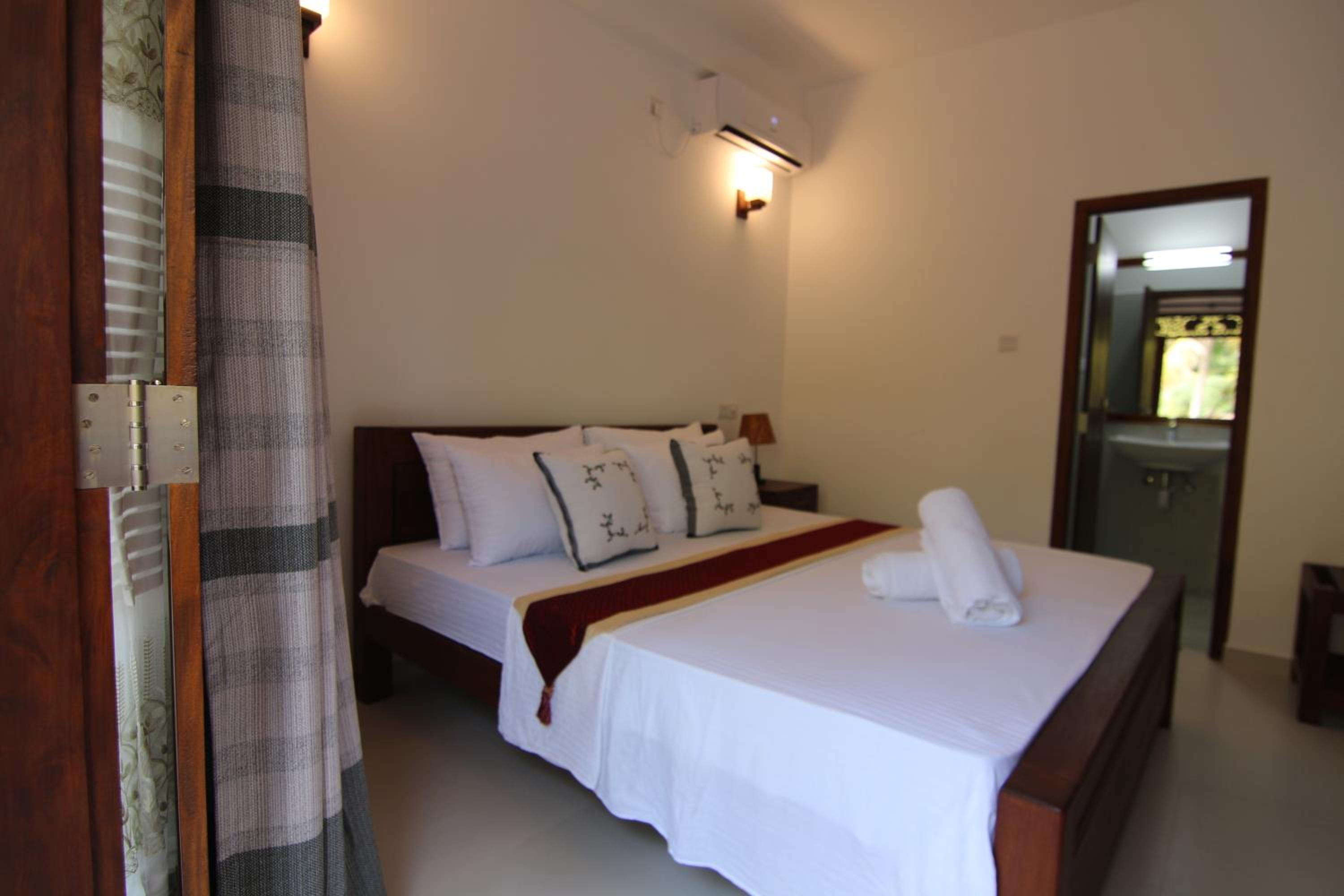 Mihira Gedara Apartments