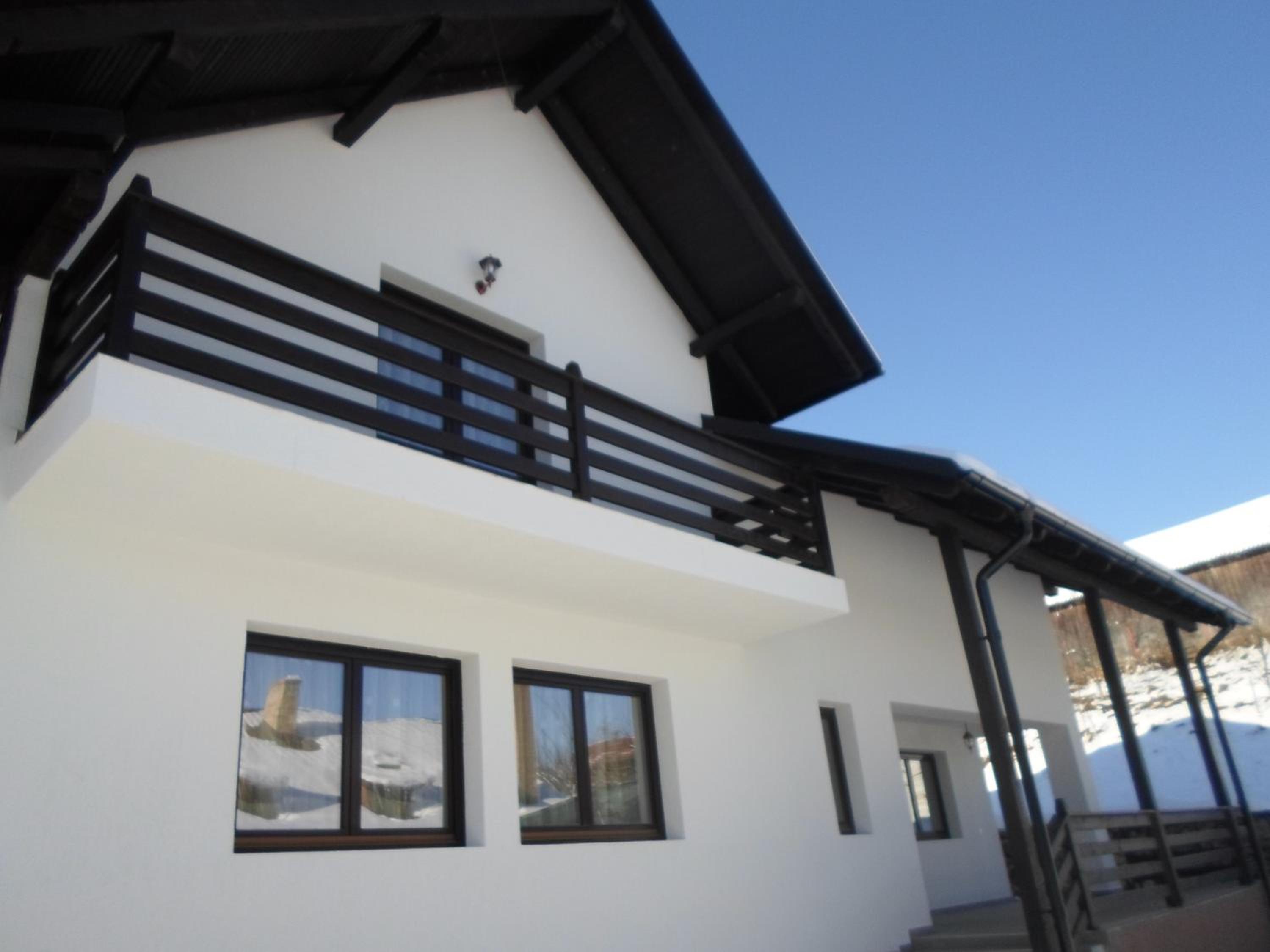 Casuta din Gradina view 2