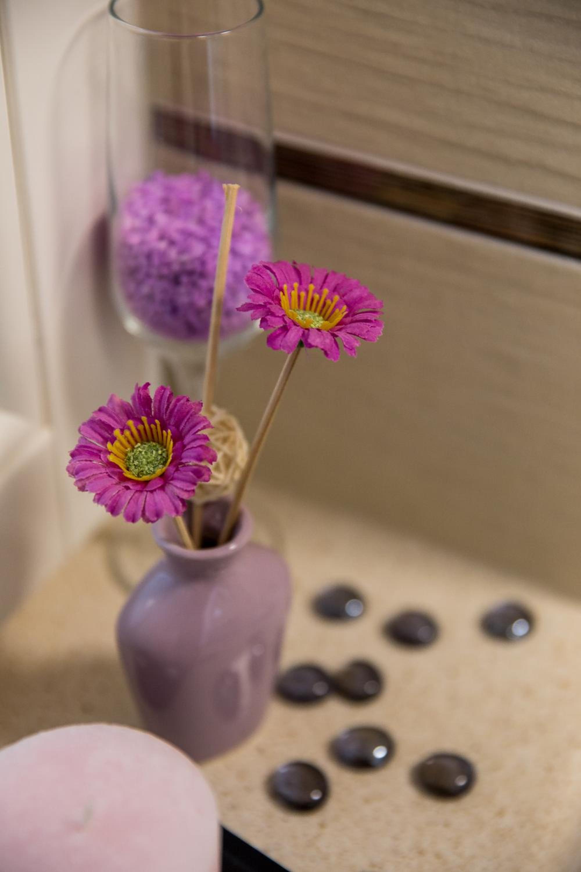 Apartments Nav