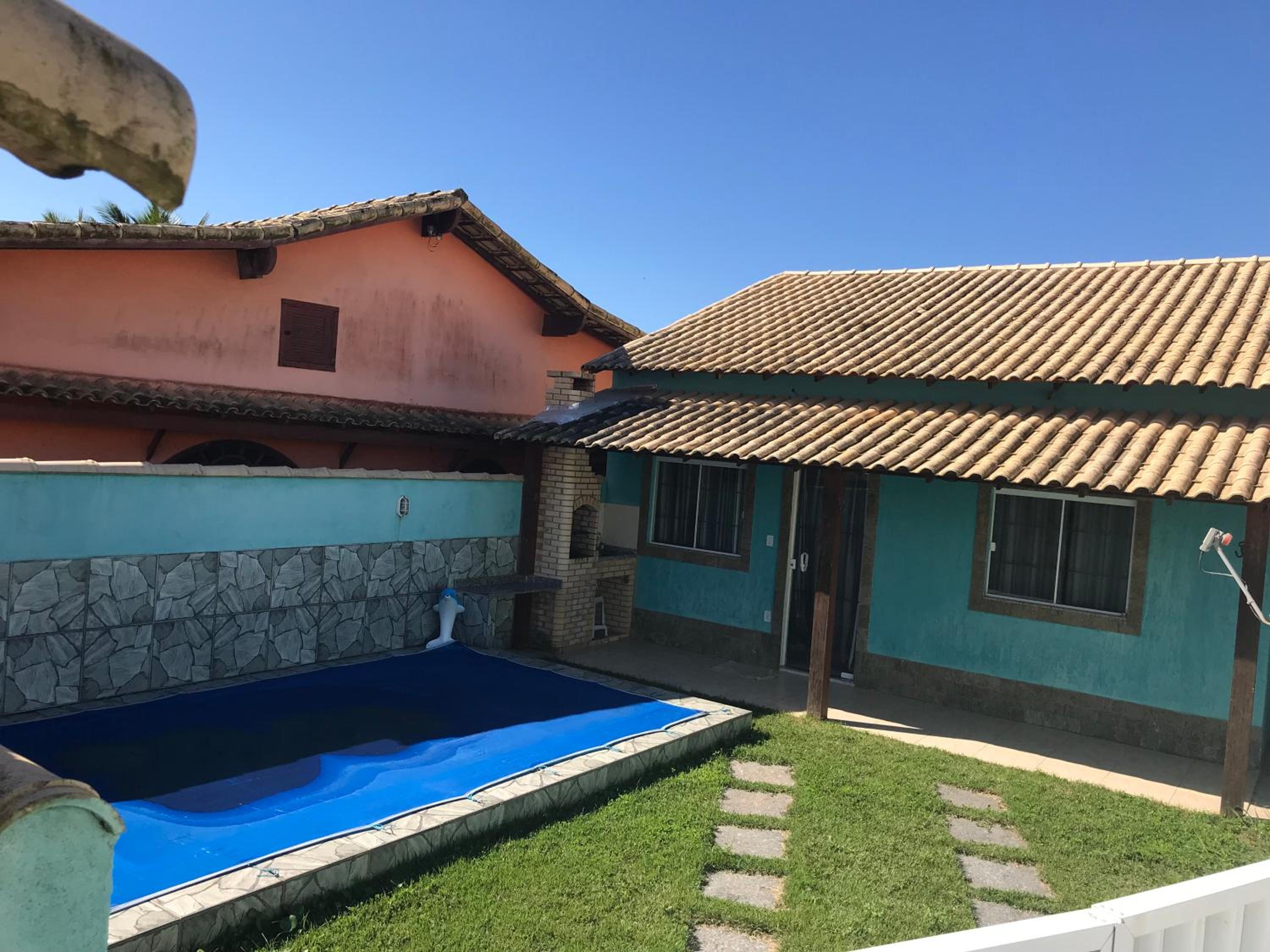 Casa com piscina, wifi e churrasqueira em unamar.