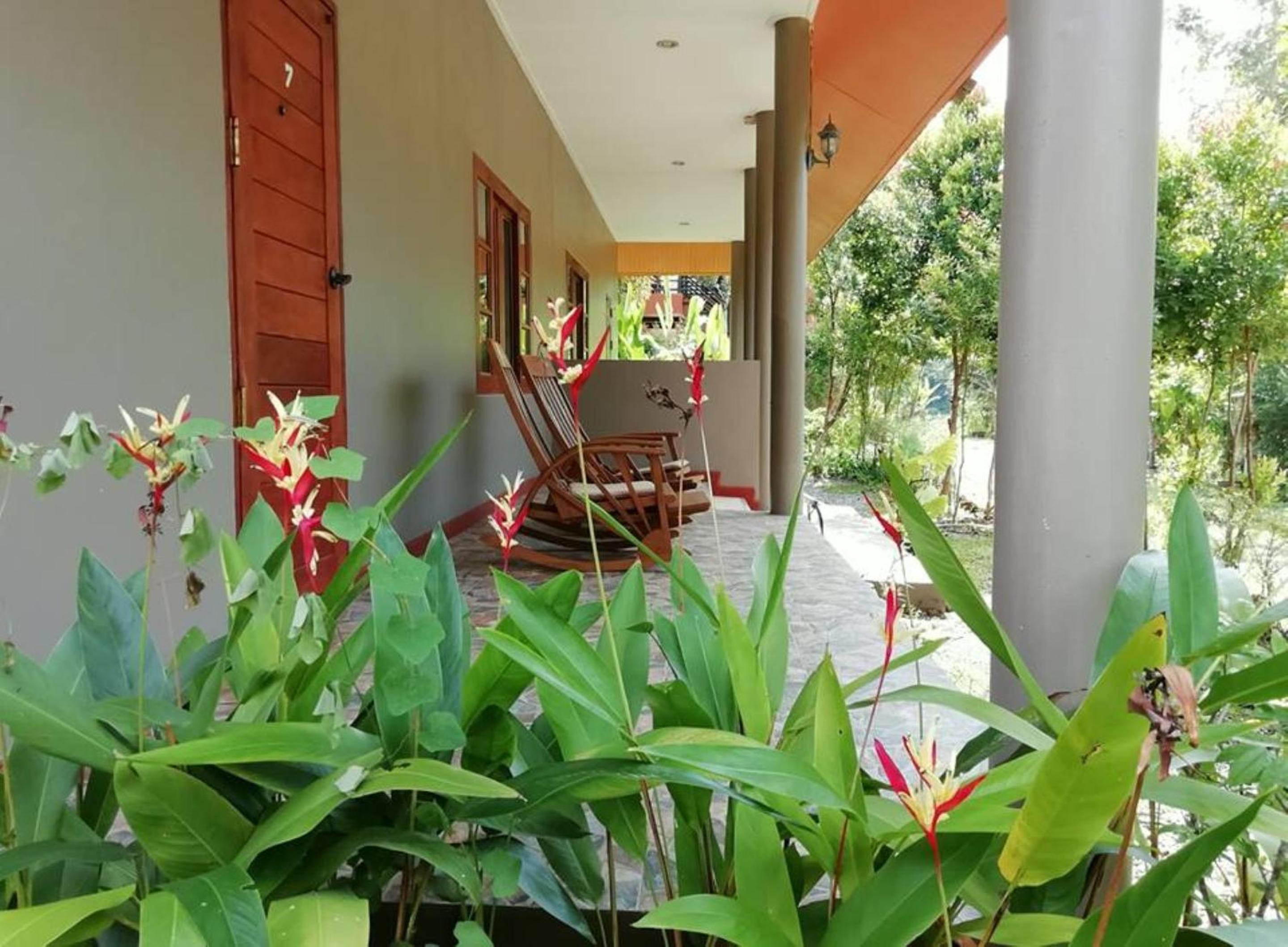 Lanta Wanida Resort