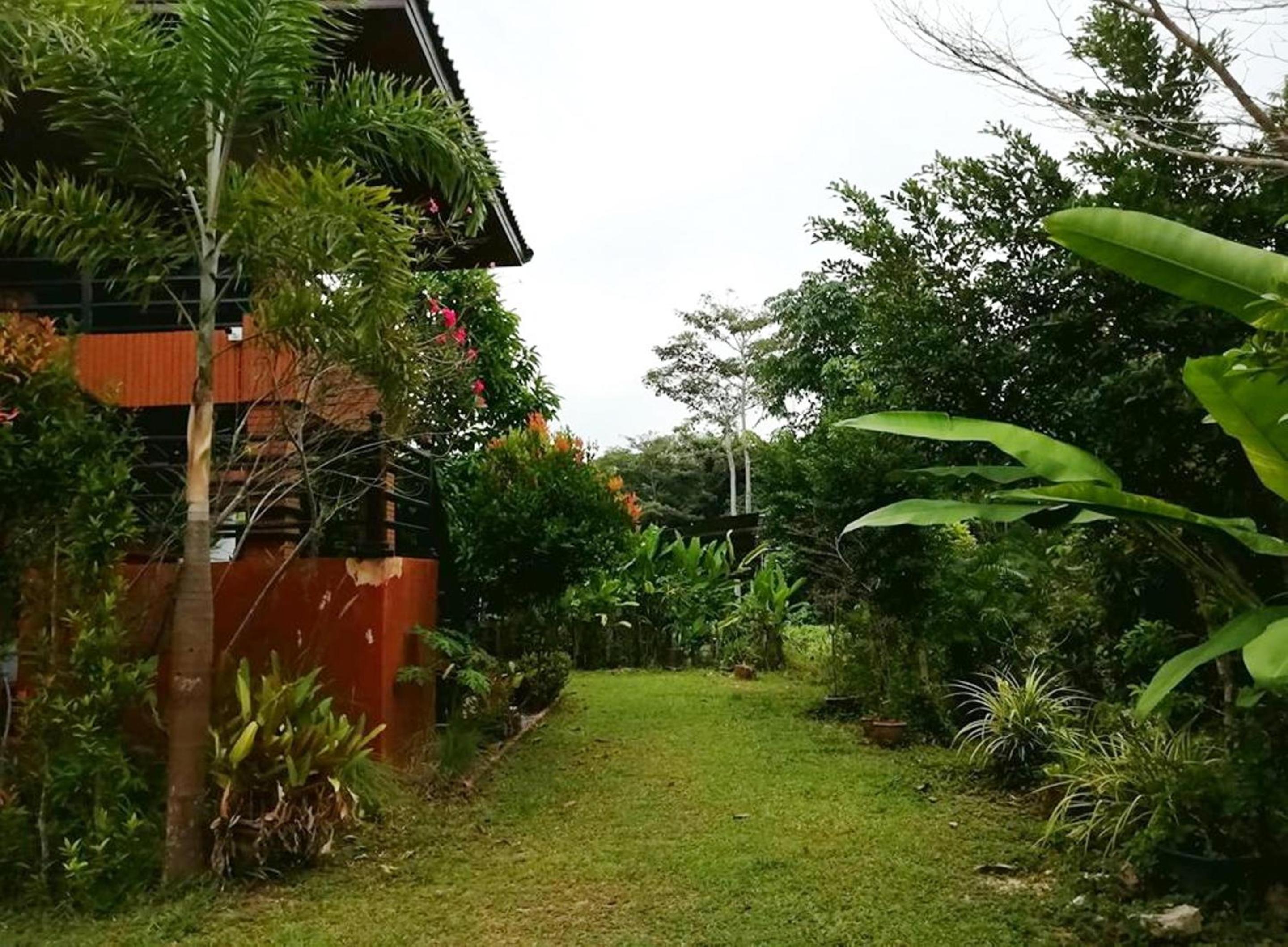 Lanta Wanida Resort