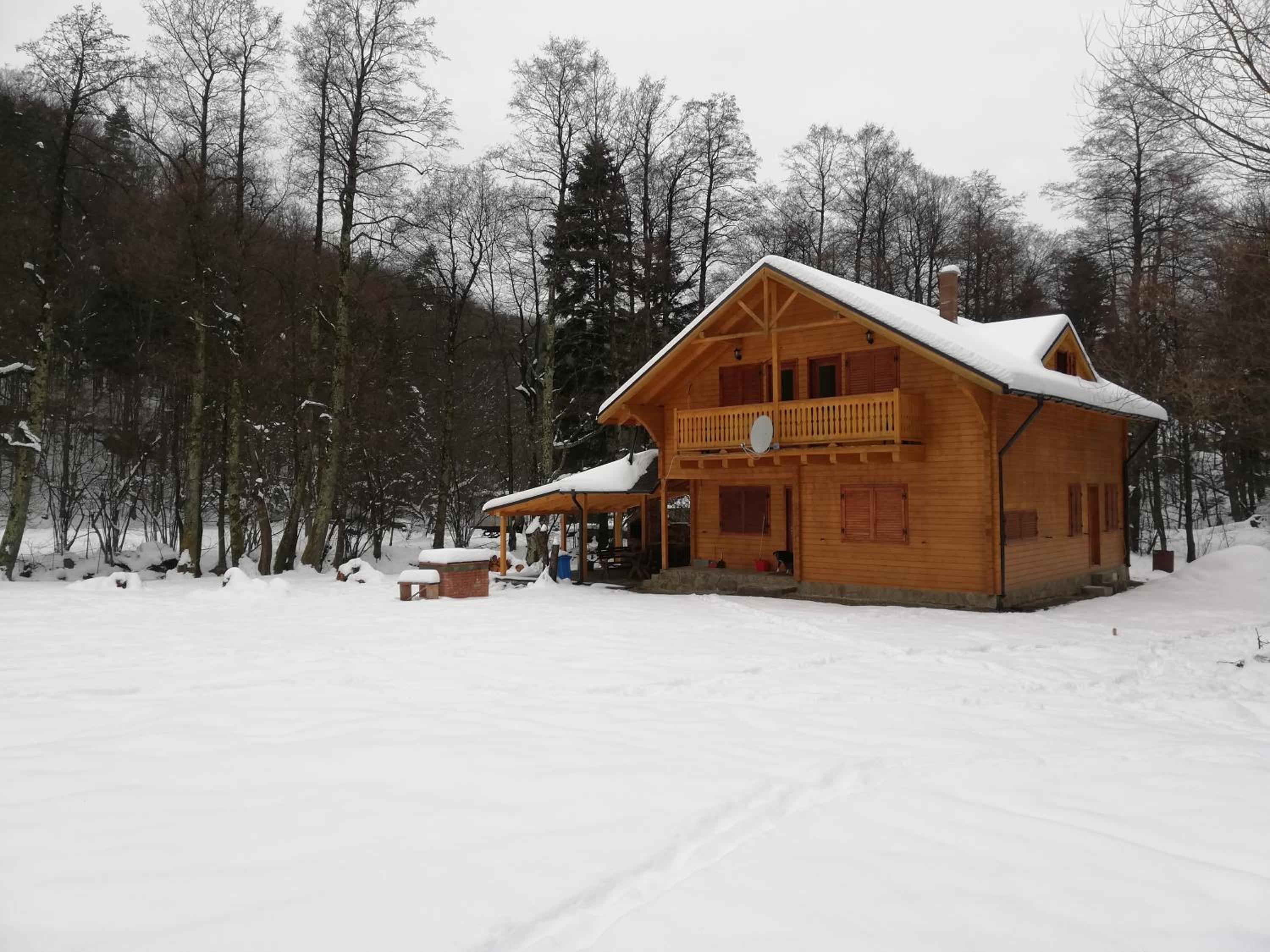 Chalet by the river view 2