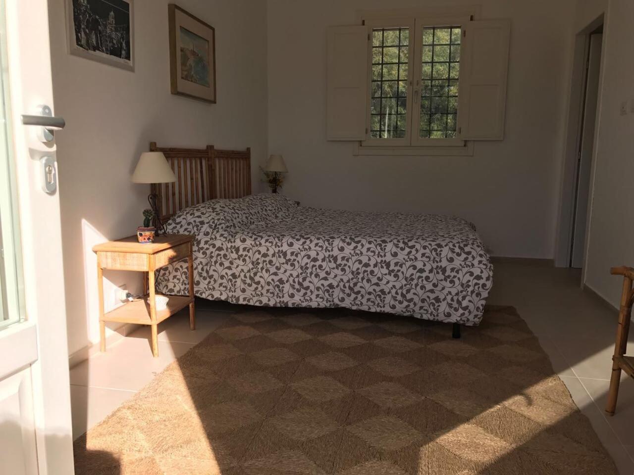 Casale Vignazze - villa in campagna ideale per 8-10 persone a 500 m dalla spiaggia di Punta Secca view 3