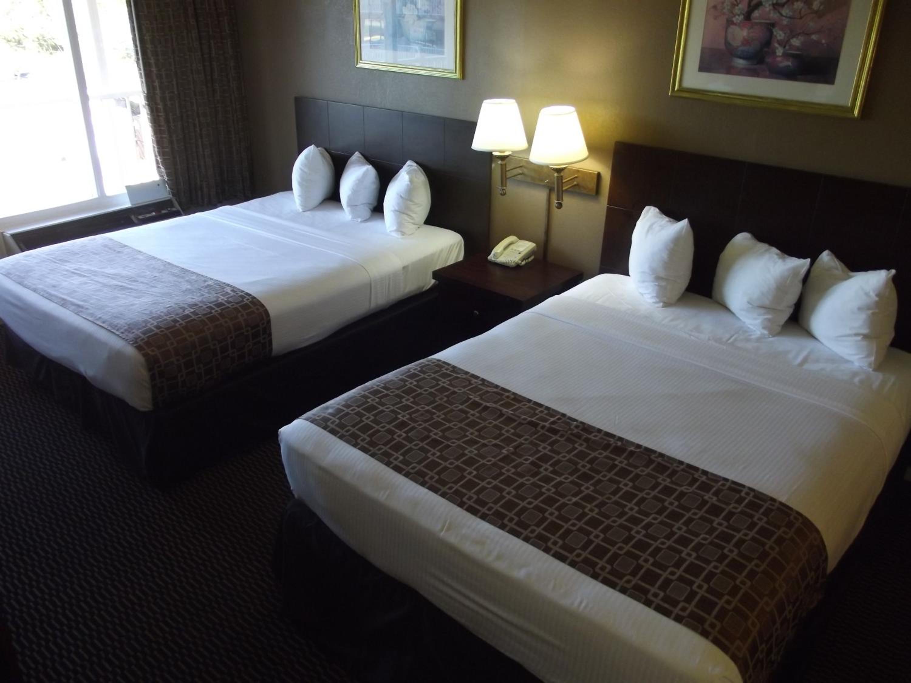 Ambassadors Inn & Suites view 4