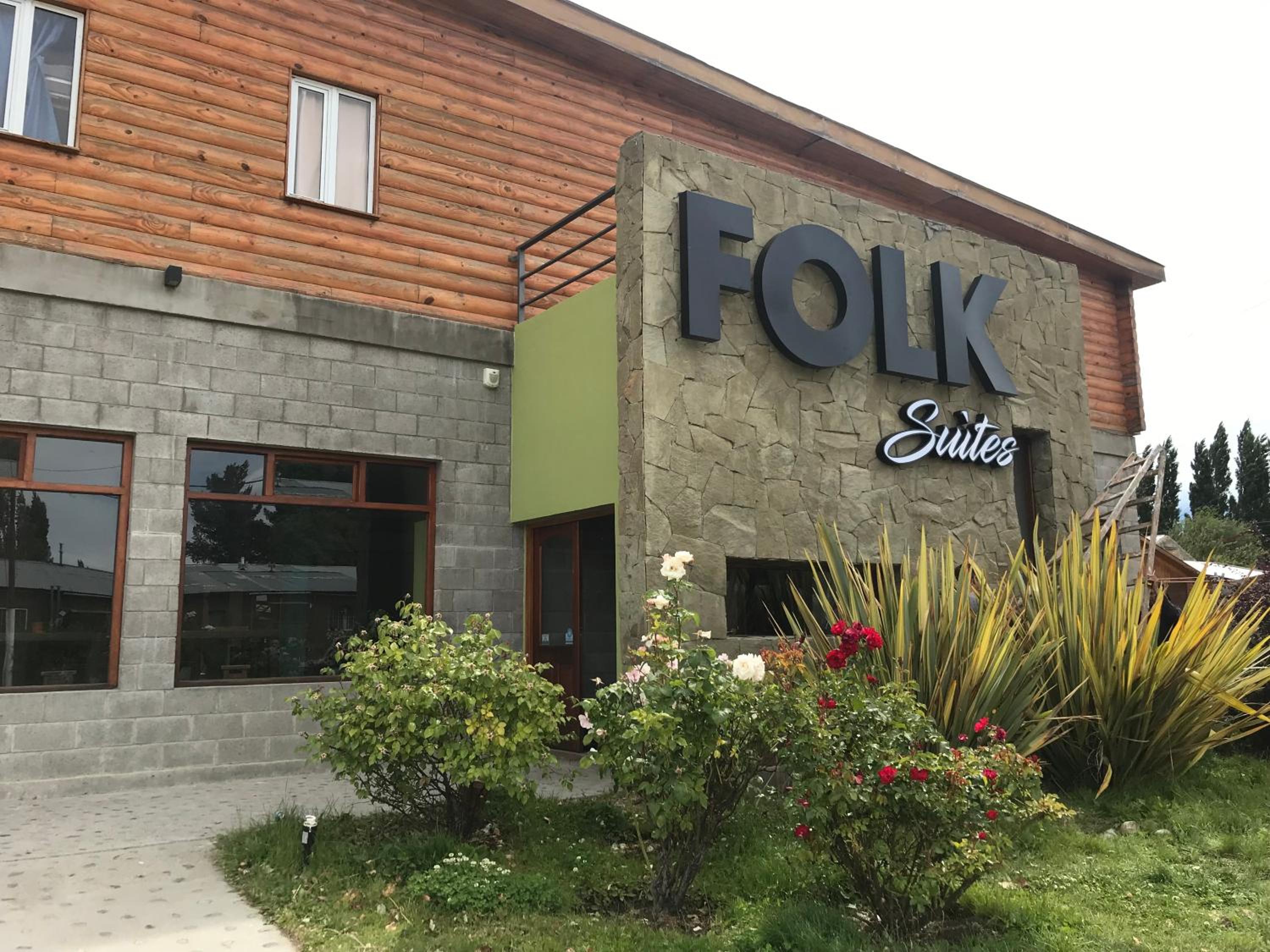 Hotel Folk Suites - Image 1