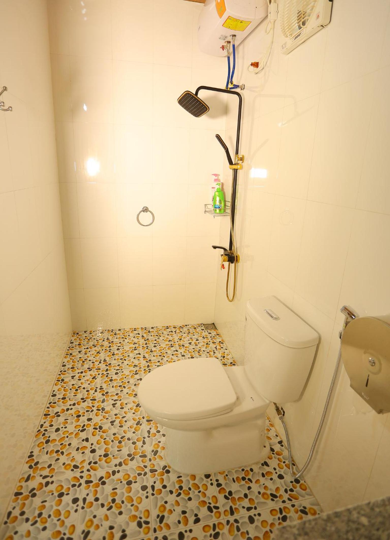 Photo 12